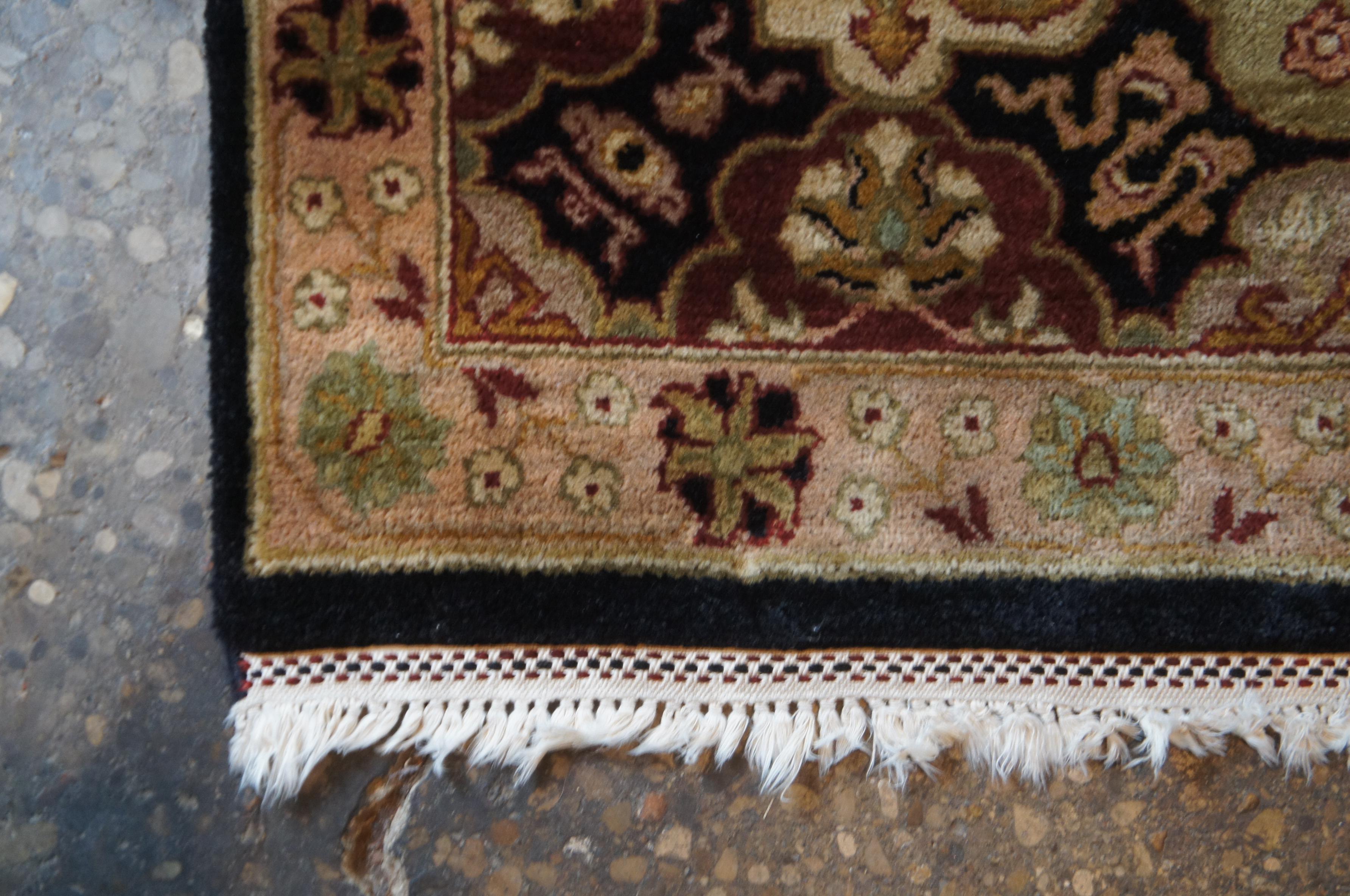 20th Century Traditional Floral Area Rug Carpet For Sale