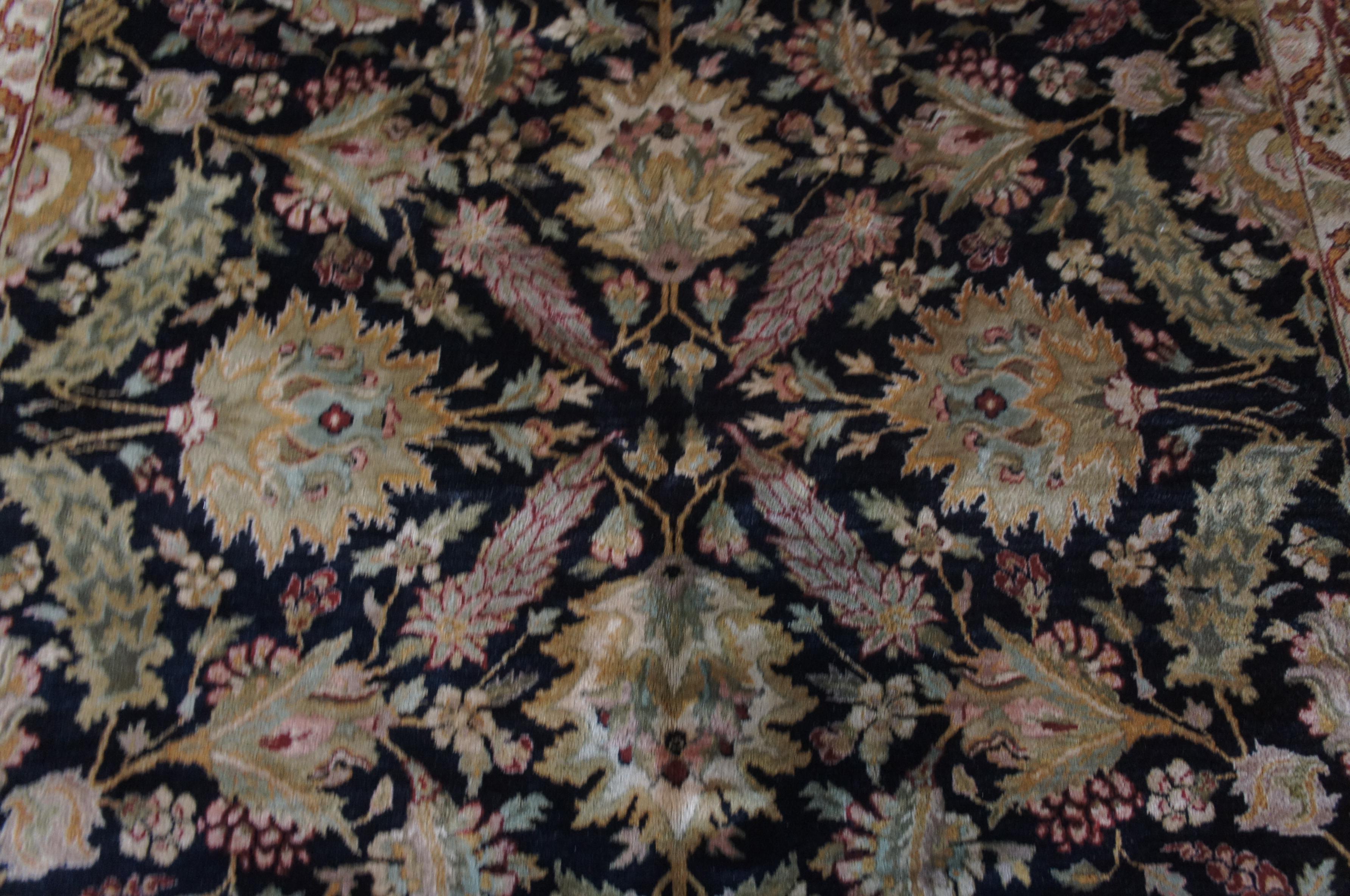Wool Traditional Floral Area Rug Carpet For Sale
