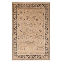 Traditional Floral Hand Knotted Wool Beige Area Rug (Tapis à fleurs traditionnel en laine beige)