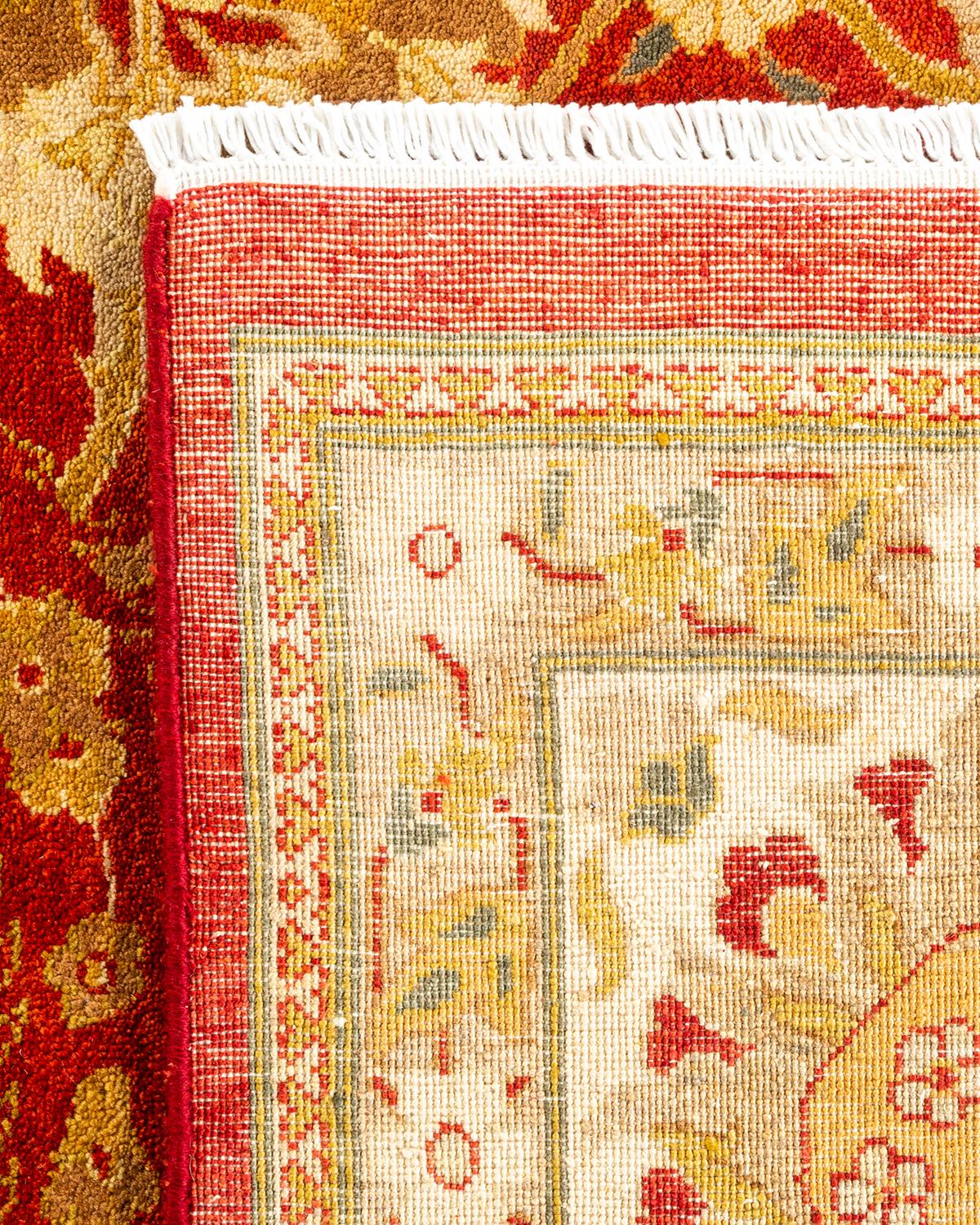 XXIe siècle et contemporain Tapis traditionnel floral en laine nouée à la main, rouge en vente