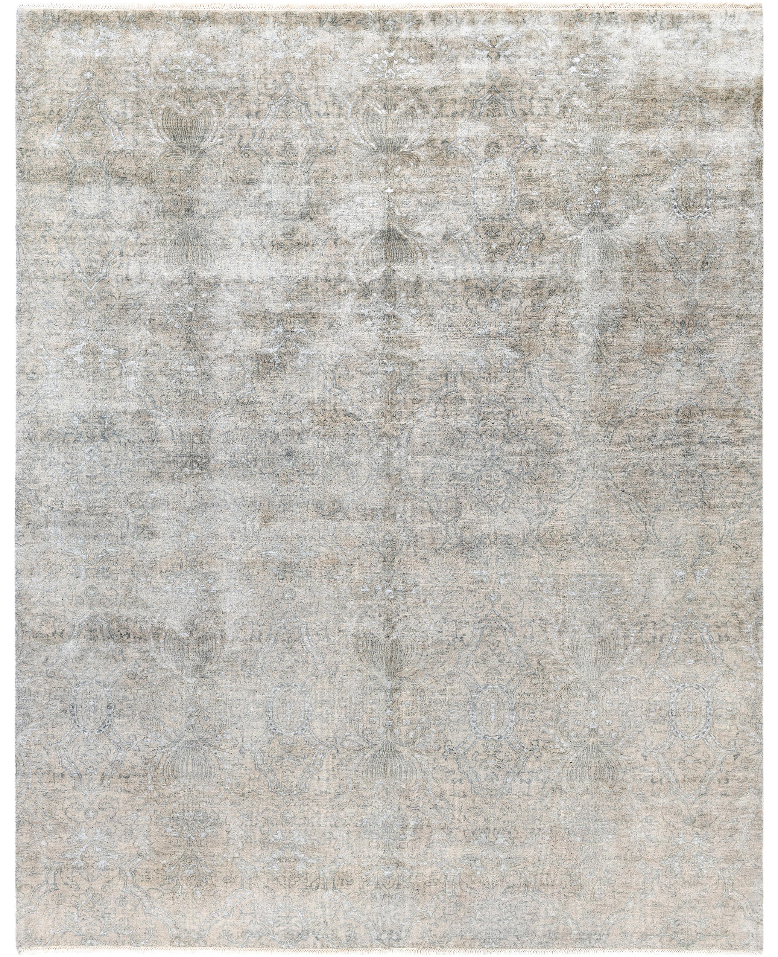 Traditional Floral Wool, Silk Hand Knotted Beige Area Rug 8' 1" x 10' 2" (Tapis à fleurs traditionnel en laine et soie)