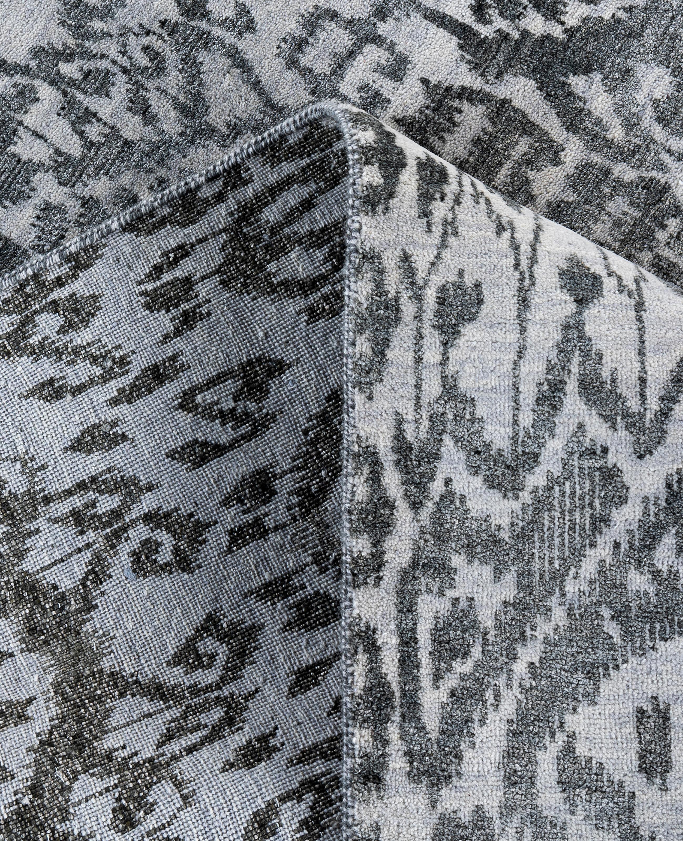 XXIe siècle et contemporain Traditional Floral Wool, Silk Hand Knotted Beige Area Rug 8' 10