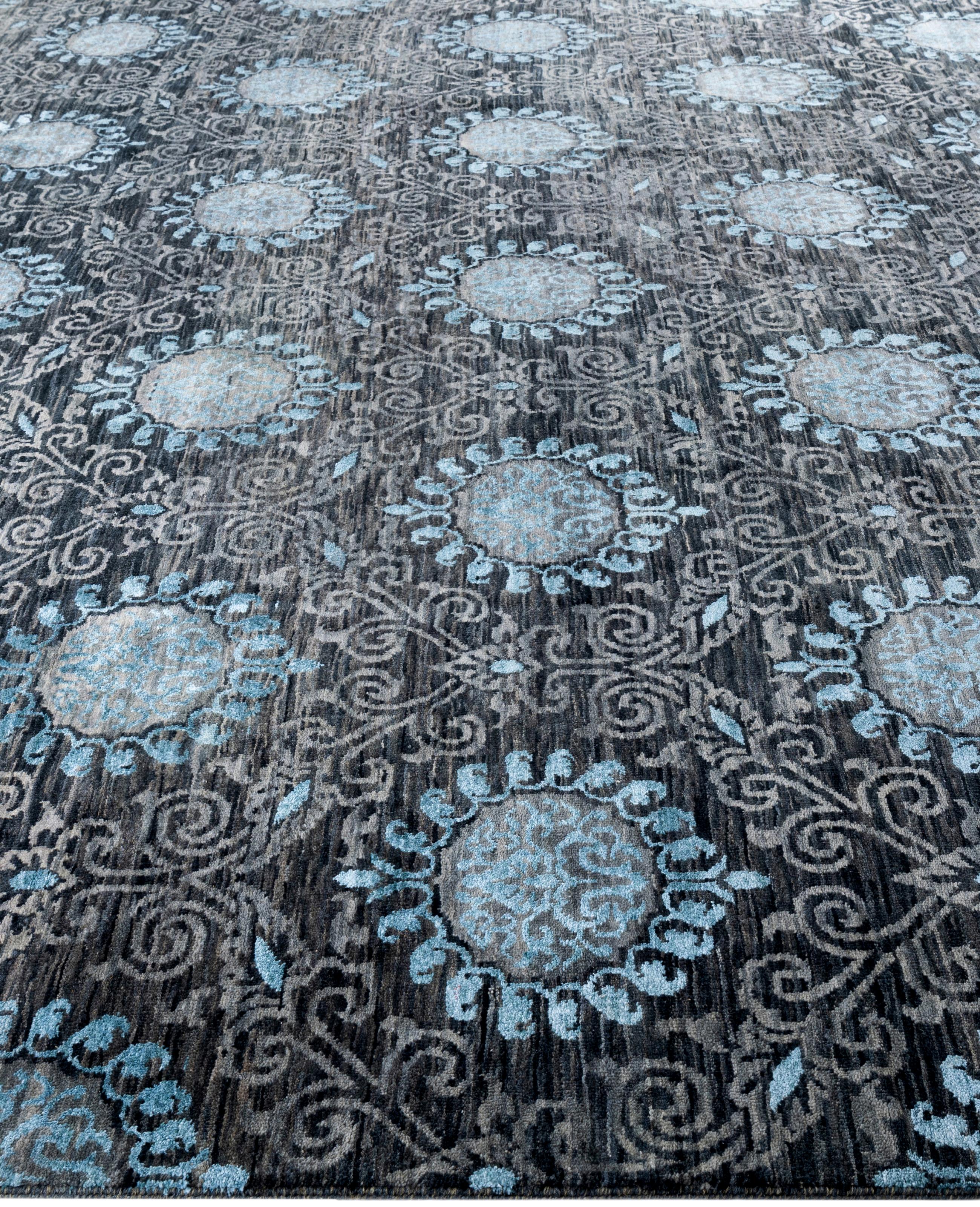 Alfombra Tradicional Floral de Lana y Seda Anudada a Mano en Negro 9' 3
