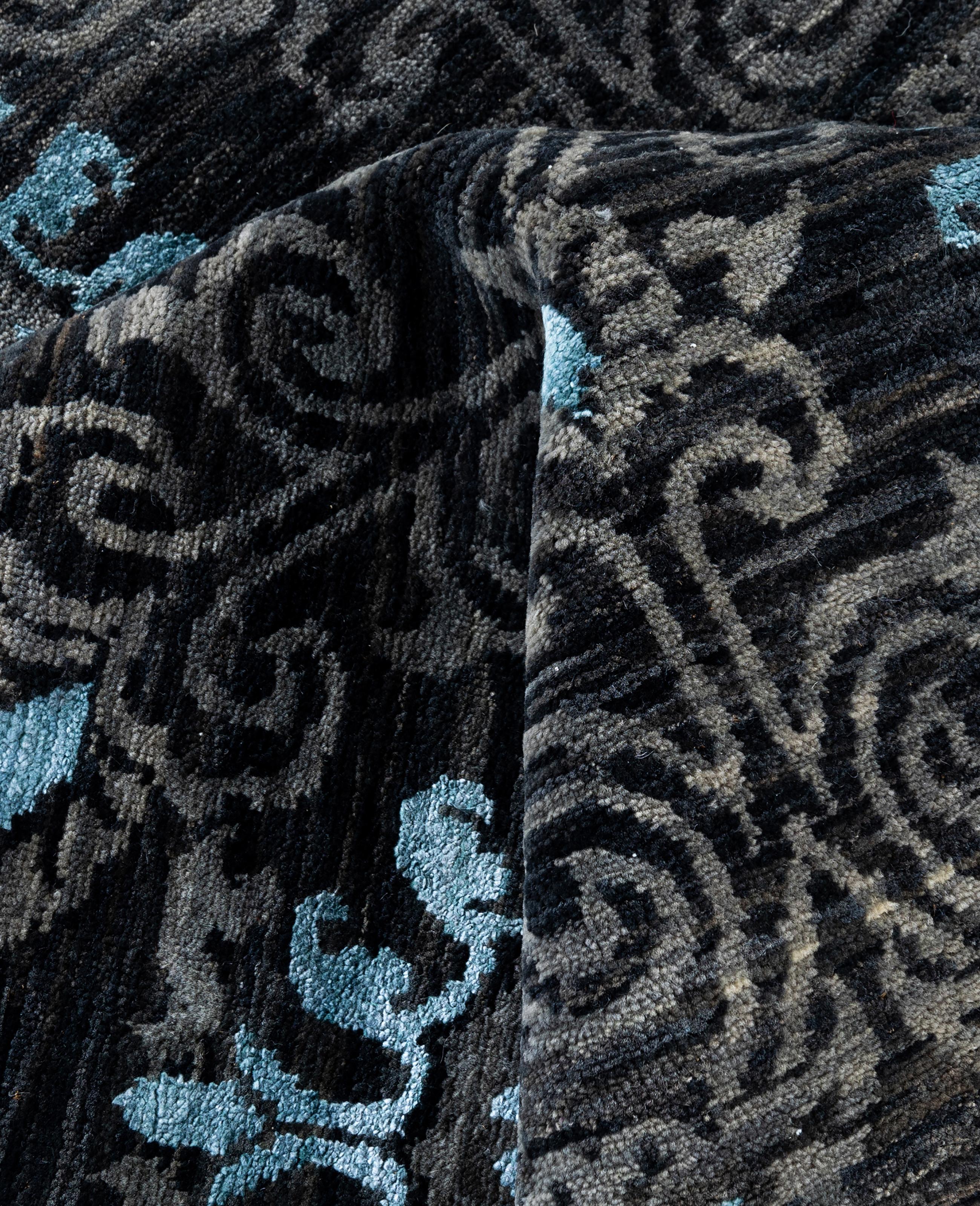 Alfombra Tradicional Floral de Lana y Seda Anudada a Mano en Negro 9' 3