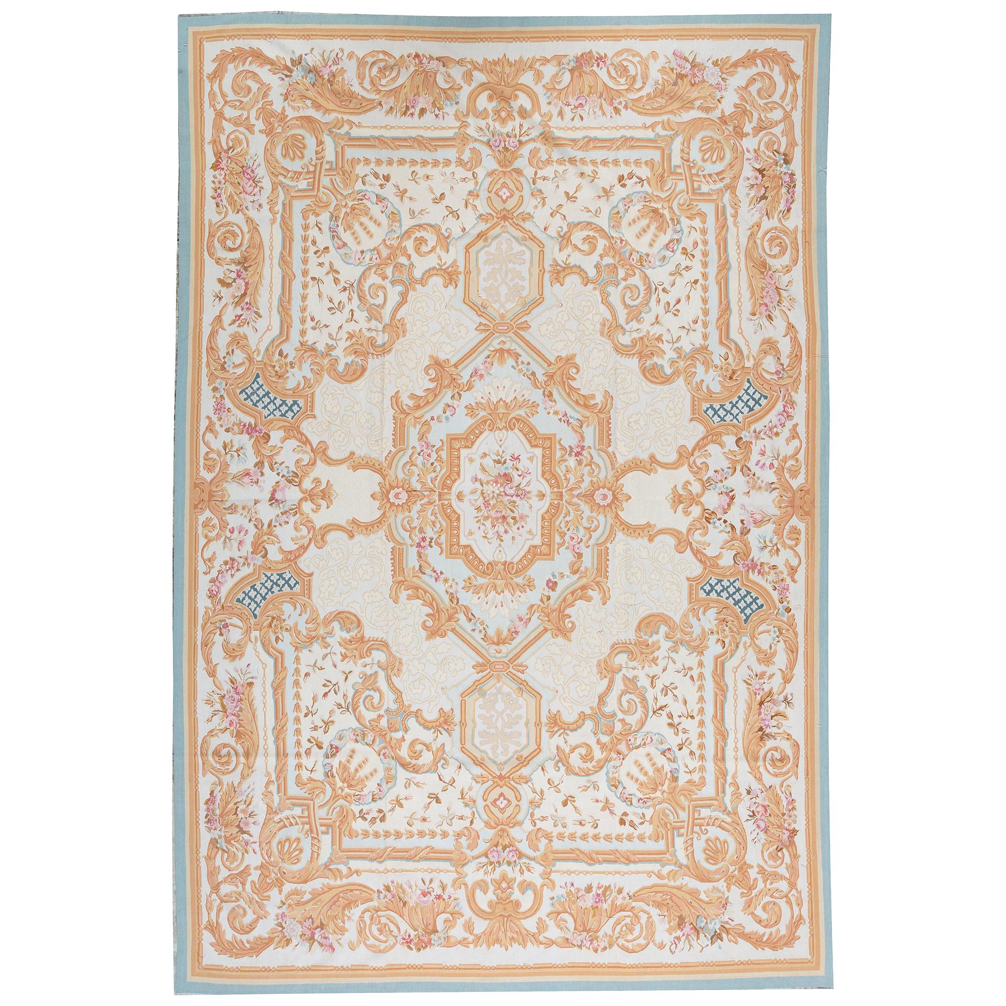 Luxury Traditional French Aubusson Style Flat-Weave Beige / Blue For Sale