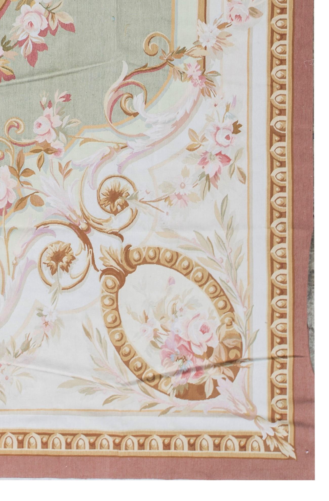 Chinese 17th Century Traditional French Aubusson Style Flat-Weave Rug For Sale