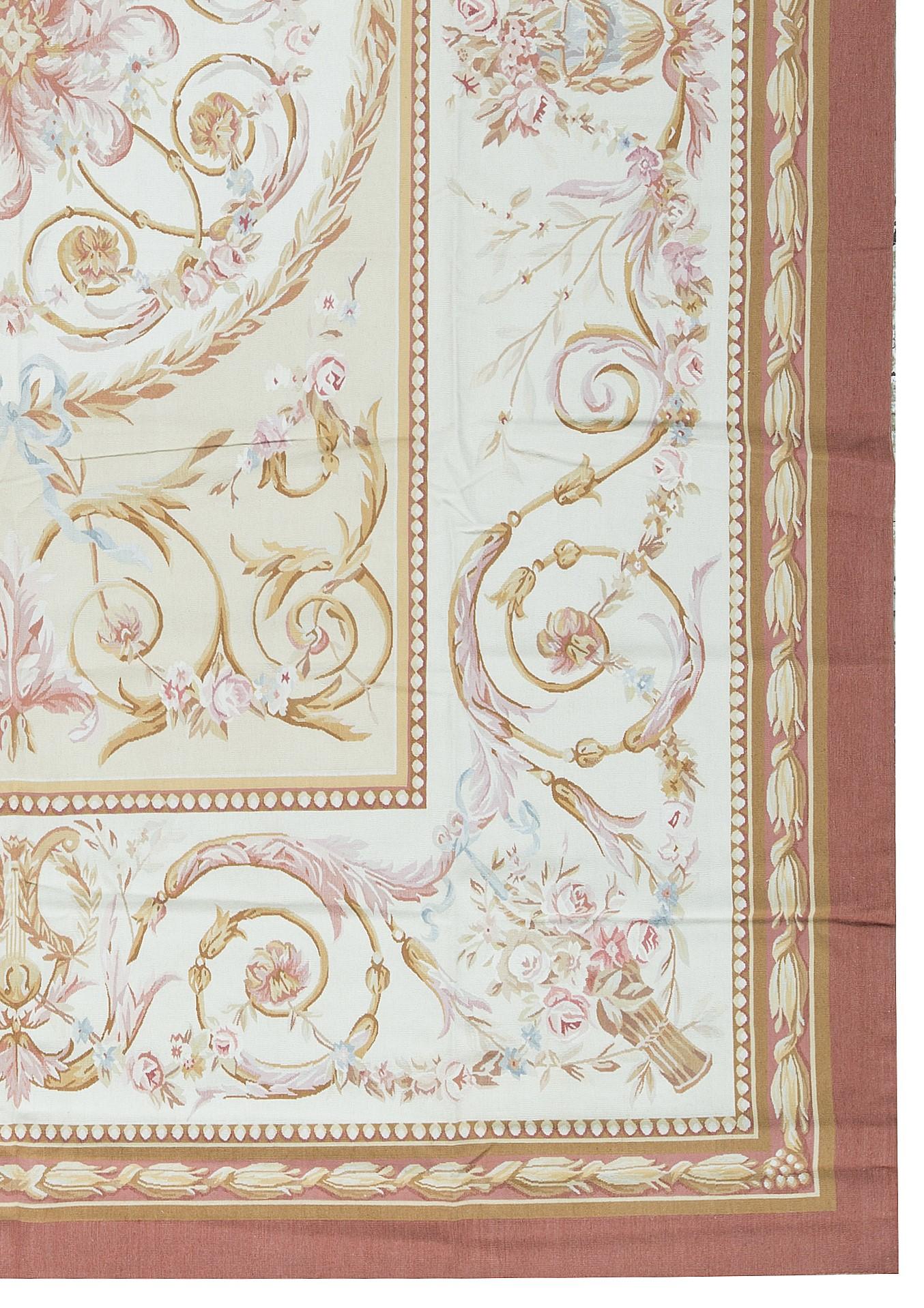 Chinese 17th Century Traditional French Aubusson Style Flat-Weave Rug For Sale