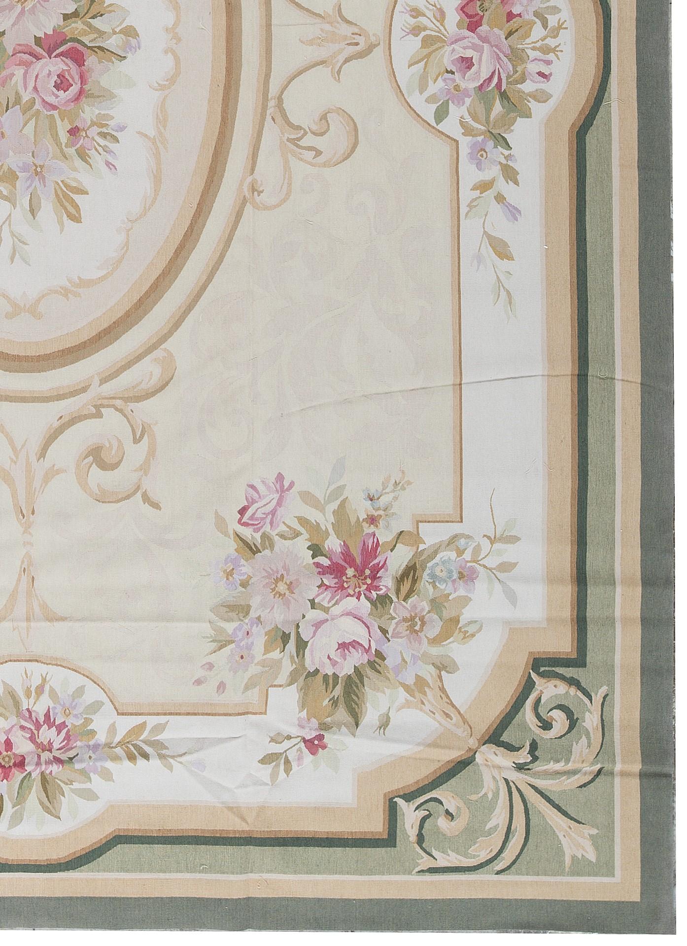 Chinois Tapis traditionnel français du 17ème siècle de style Aubusson à tissage plat en vente