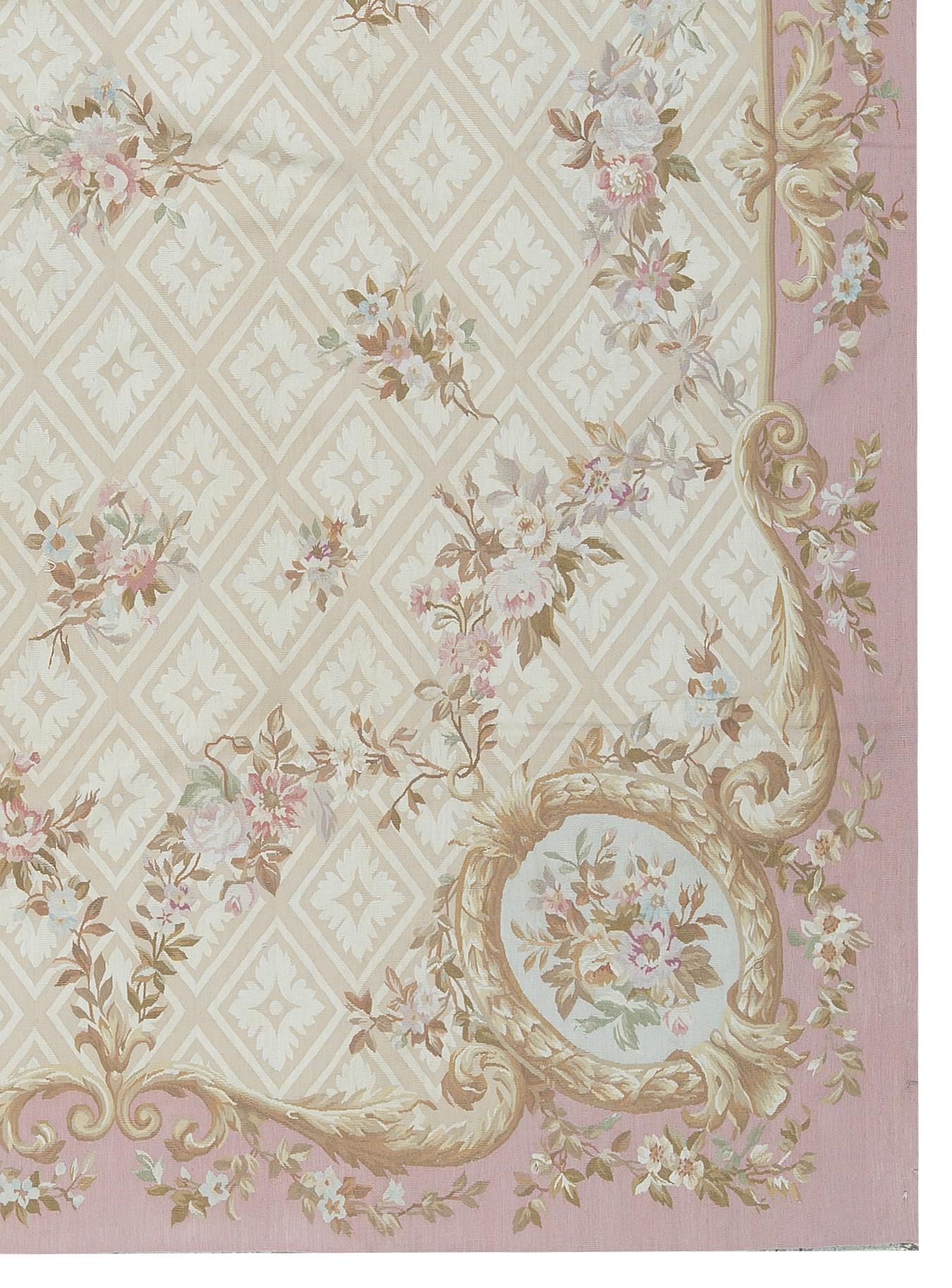 Chinese 17th Century Traditional French Aubusson Style Flat-Weave Rug For Sale