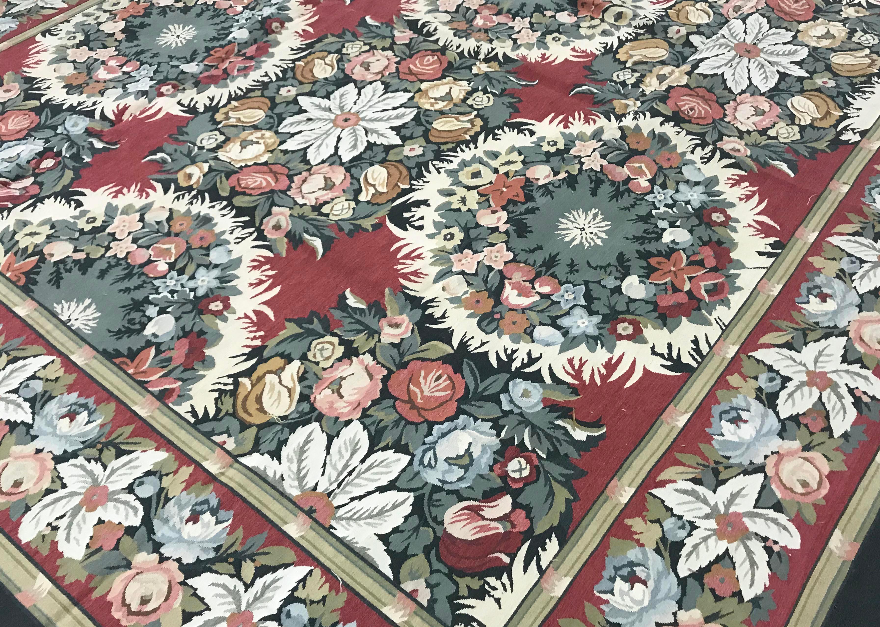 Tissé à la main Tapis traditionnel français du 17ème siècle de style Aubusson à tissage plat en vente