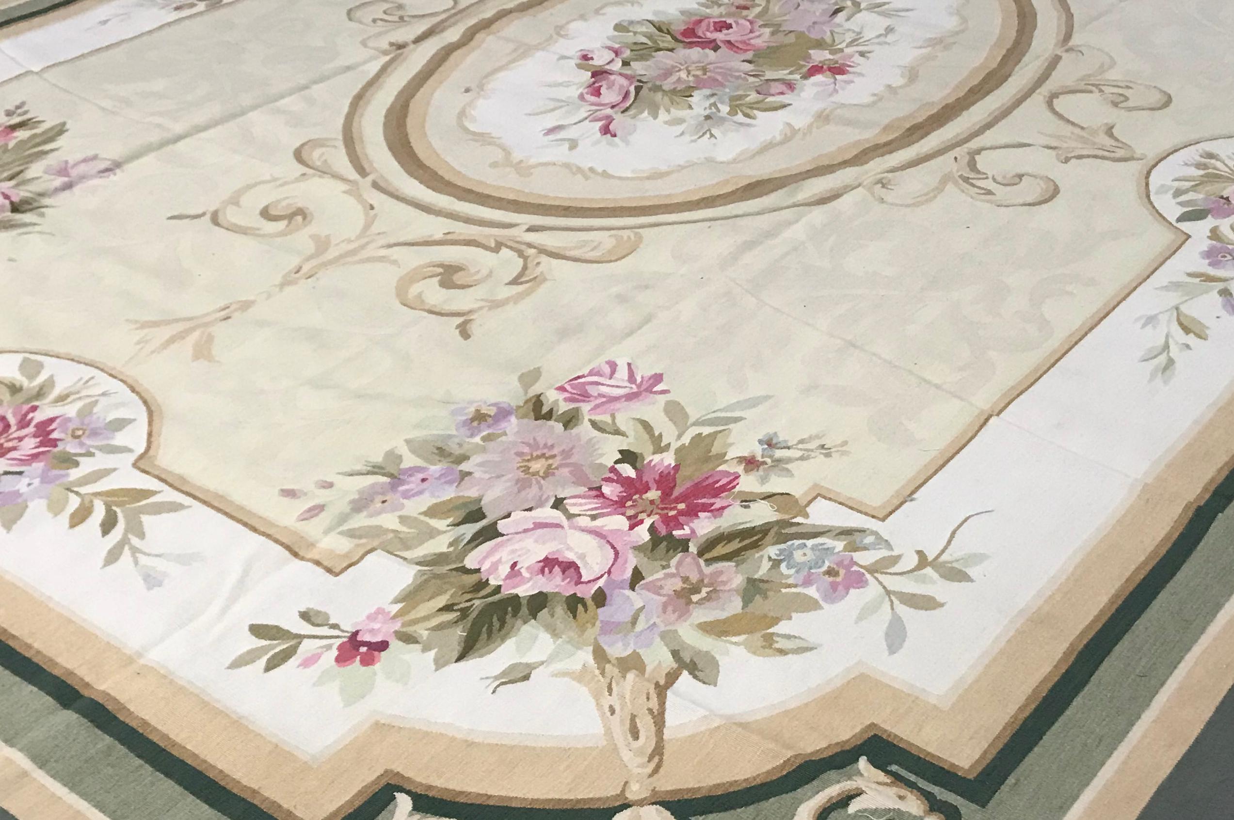 Tissé à la main Tapis traditionnel français du 17ème siècle de style Aubusson à tissage plat en vente