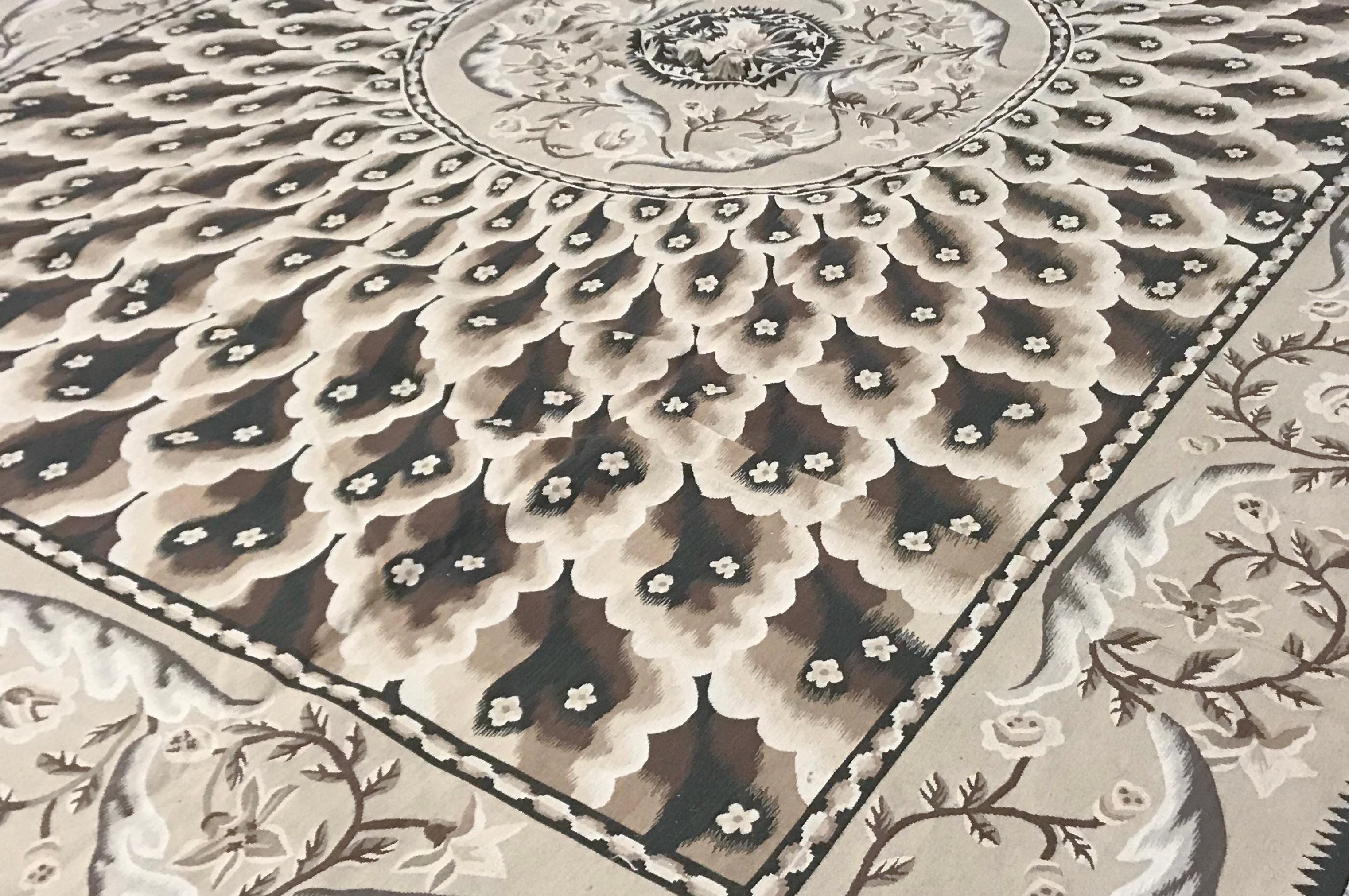 Hand-Woven 17th Century Traditional French Aubusson Style Flat Weave Rug For Sale