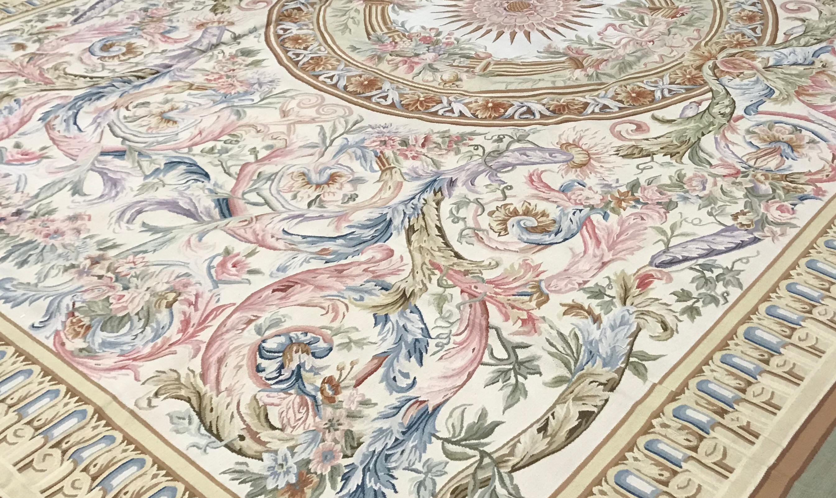 Tissé à la main Tapis traditionnel français du 17ème siècle de style Aubusson à tissage plat en vente