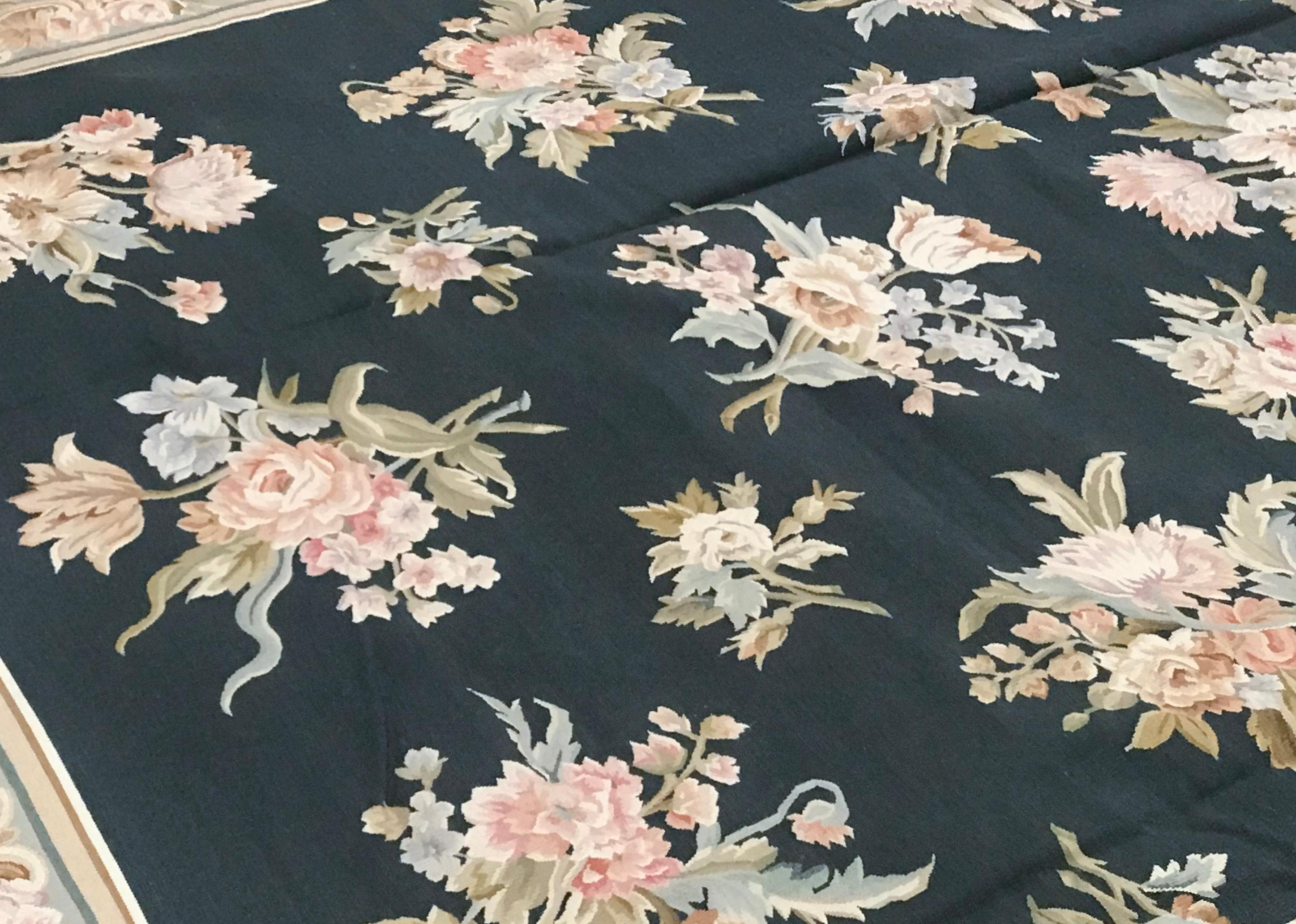 Tissé à la main Tapis traditionnel français du 17ème siècle de style Aubusson à tissage plat en vente