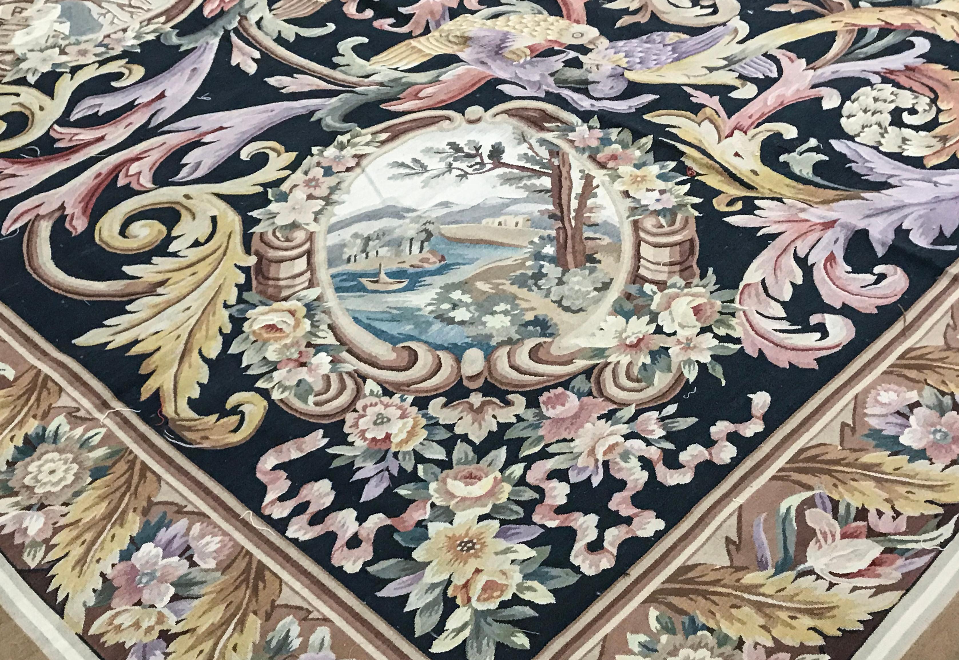 Hand-Woven 17th Century Traditional French Aubusson Style Flat-Weave Rug For Sale