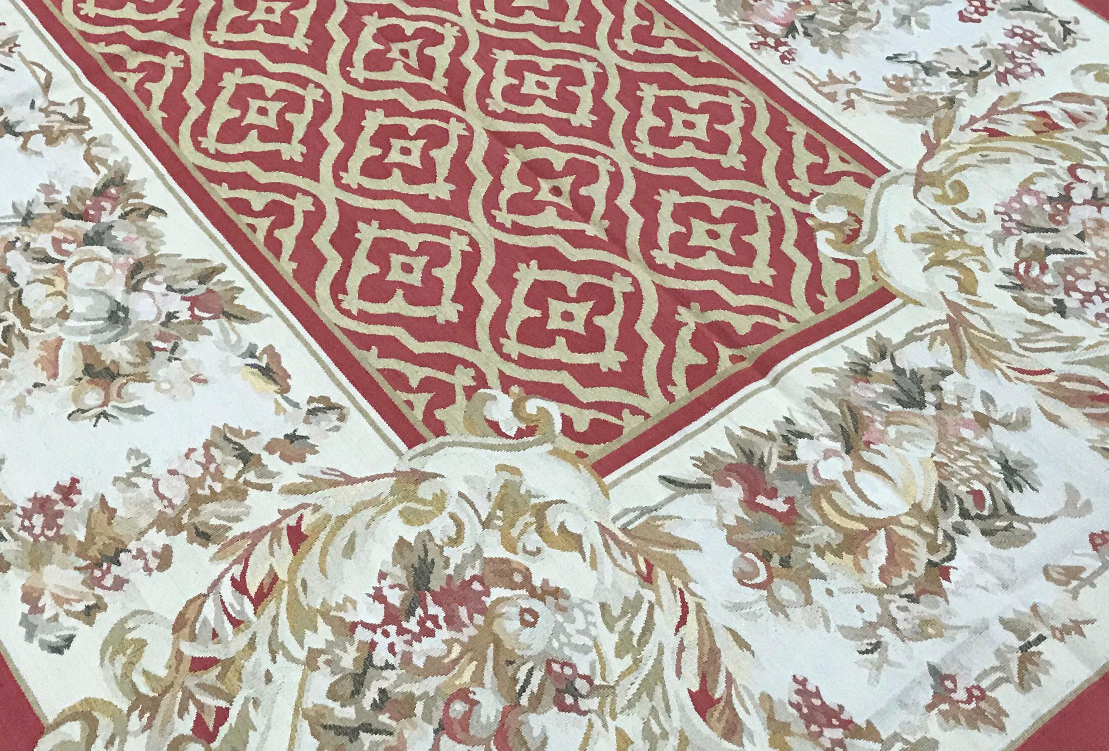 Hand-Woven 17th Century Traditional French Aubusson Style Flat-Weave Rug For Sale