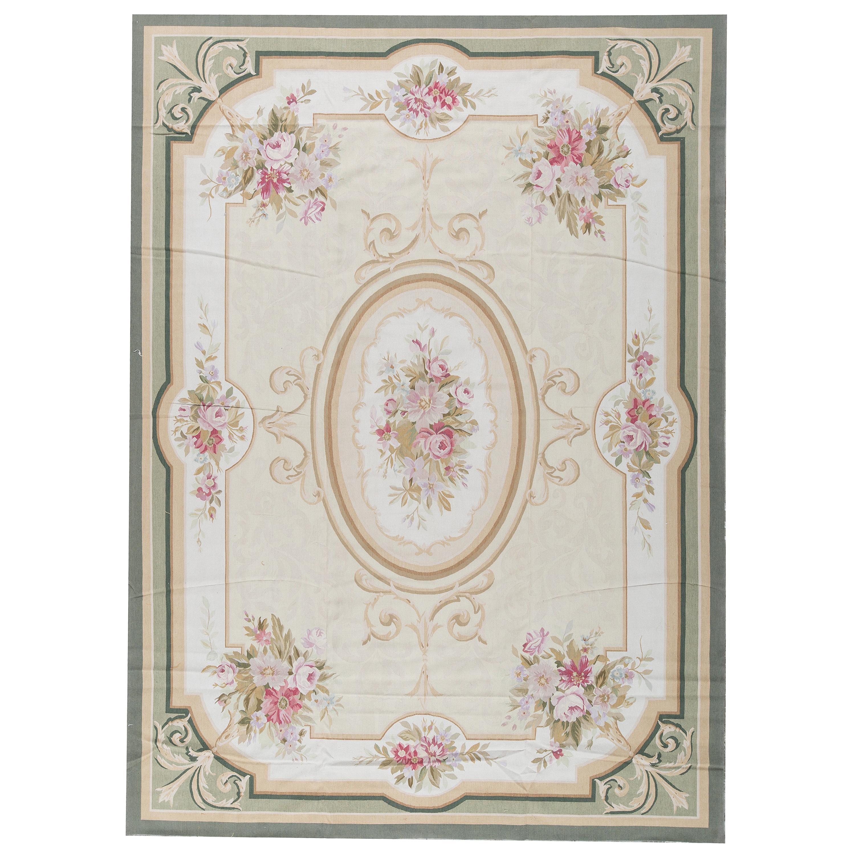 Tapis traditionnel français du 17ème siècle de style Aubusson à tissage plat