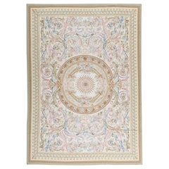 Tapis traditionnel français du 17ème siècle de style Aubusson à tissage plat