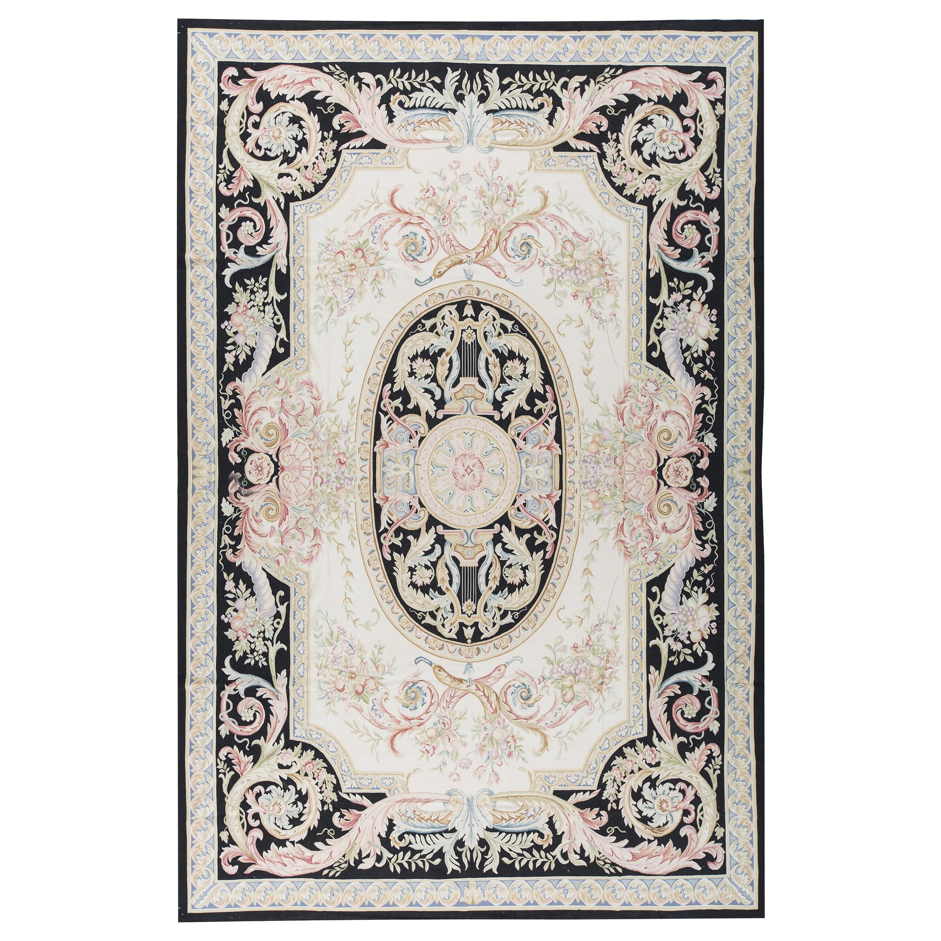 17th Century Traditional French Aubusson Style Flat-Weave Rug For Sale