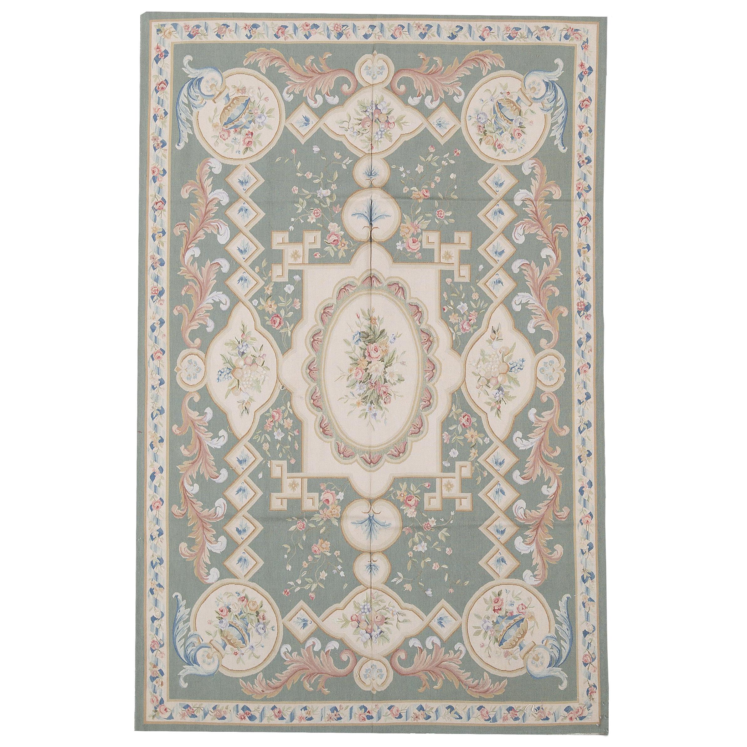 17th Century Traditional French Aubusson Style Flat-Weave Rug For Sale