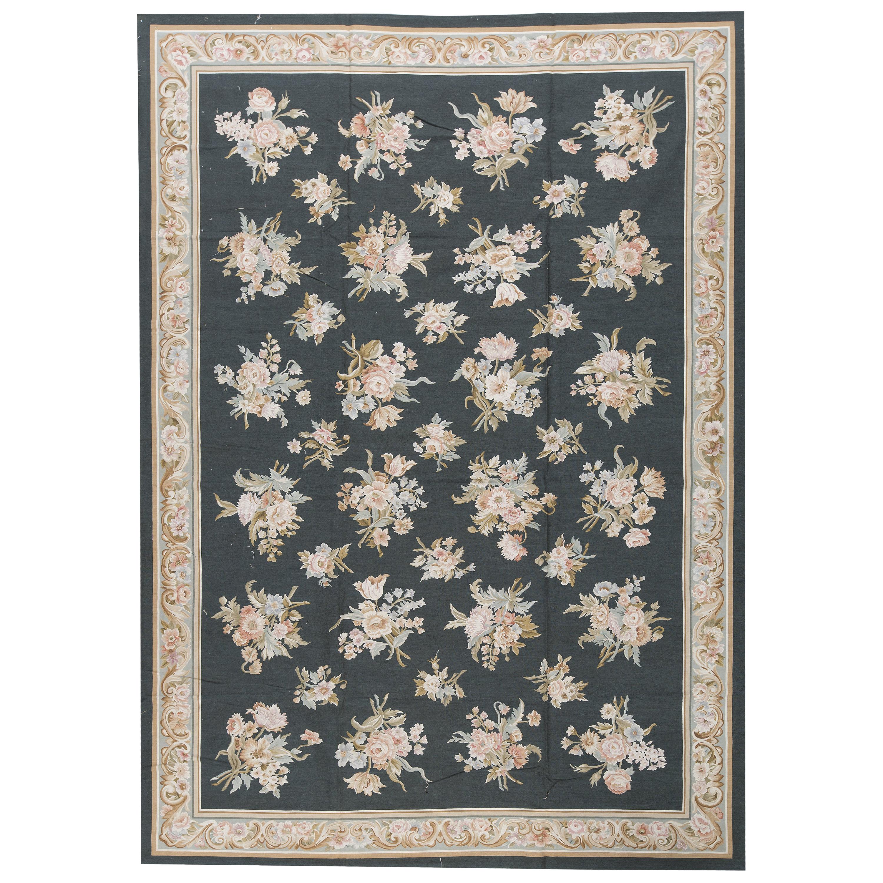 Tapis traditionnel français du 17ème siècle de style Aubusson à tissage plat en vente