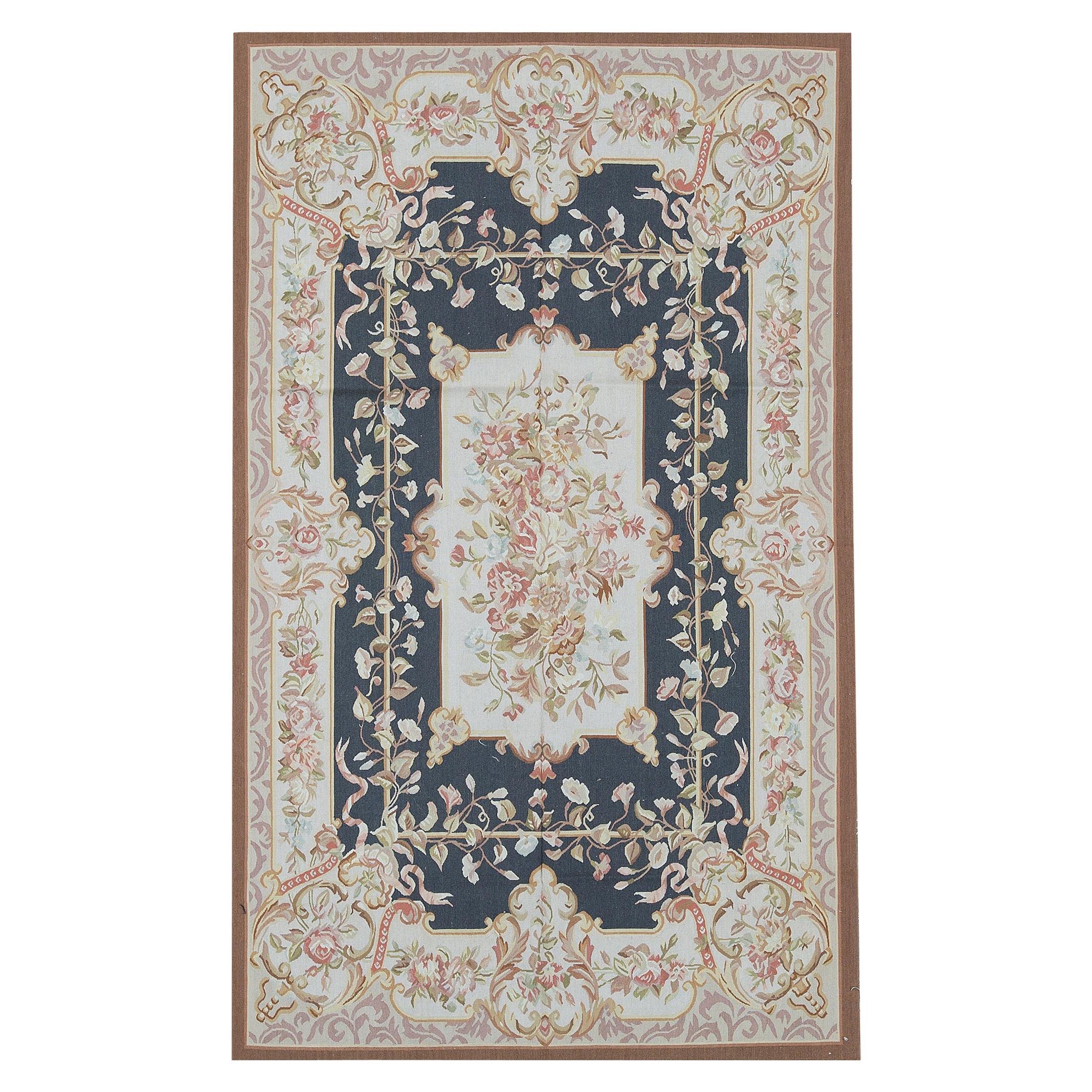 17th Century Traditional French Aubusson Style Flat-Weave Rug  For Sale