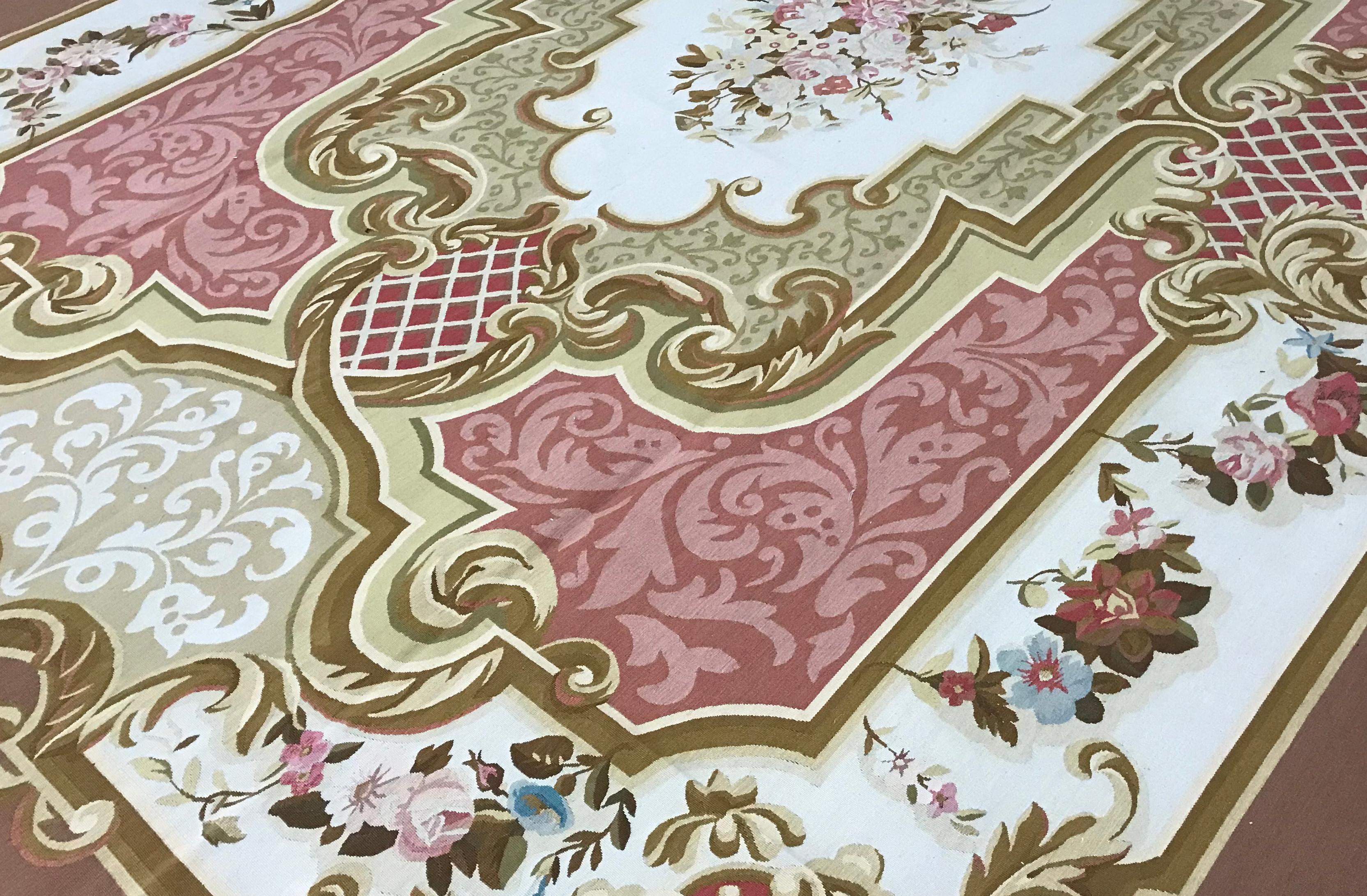 Hand-Woven 17th Century Traditional French Aubusson Sytle Flat-Weave Rug For Sale