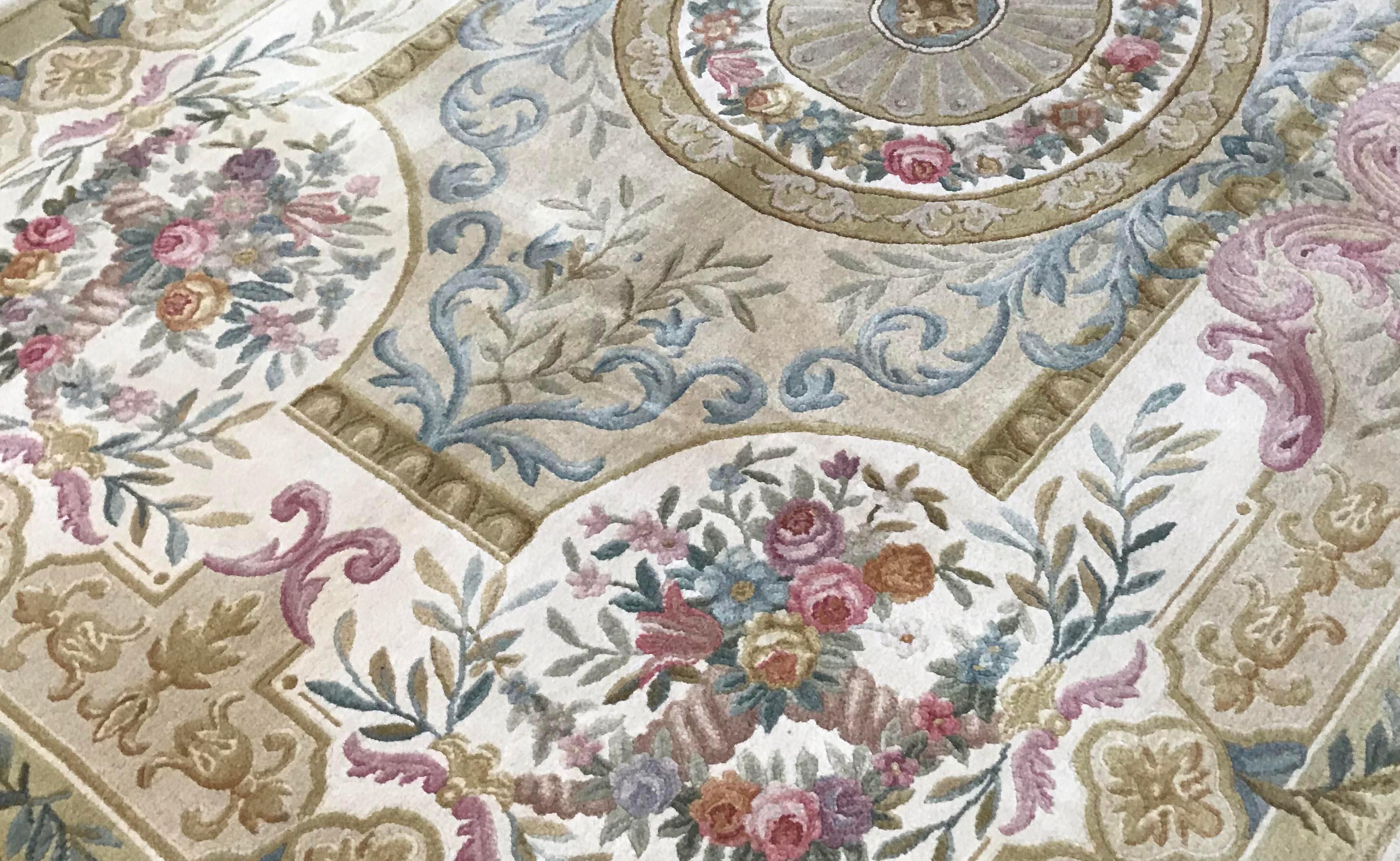 Aubusson 17th Century Traditional French Savonnerie Style Rug