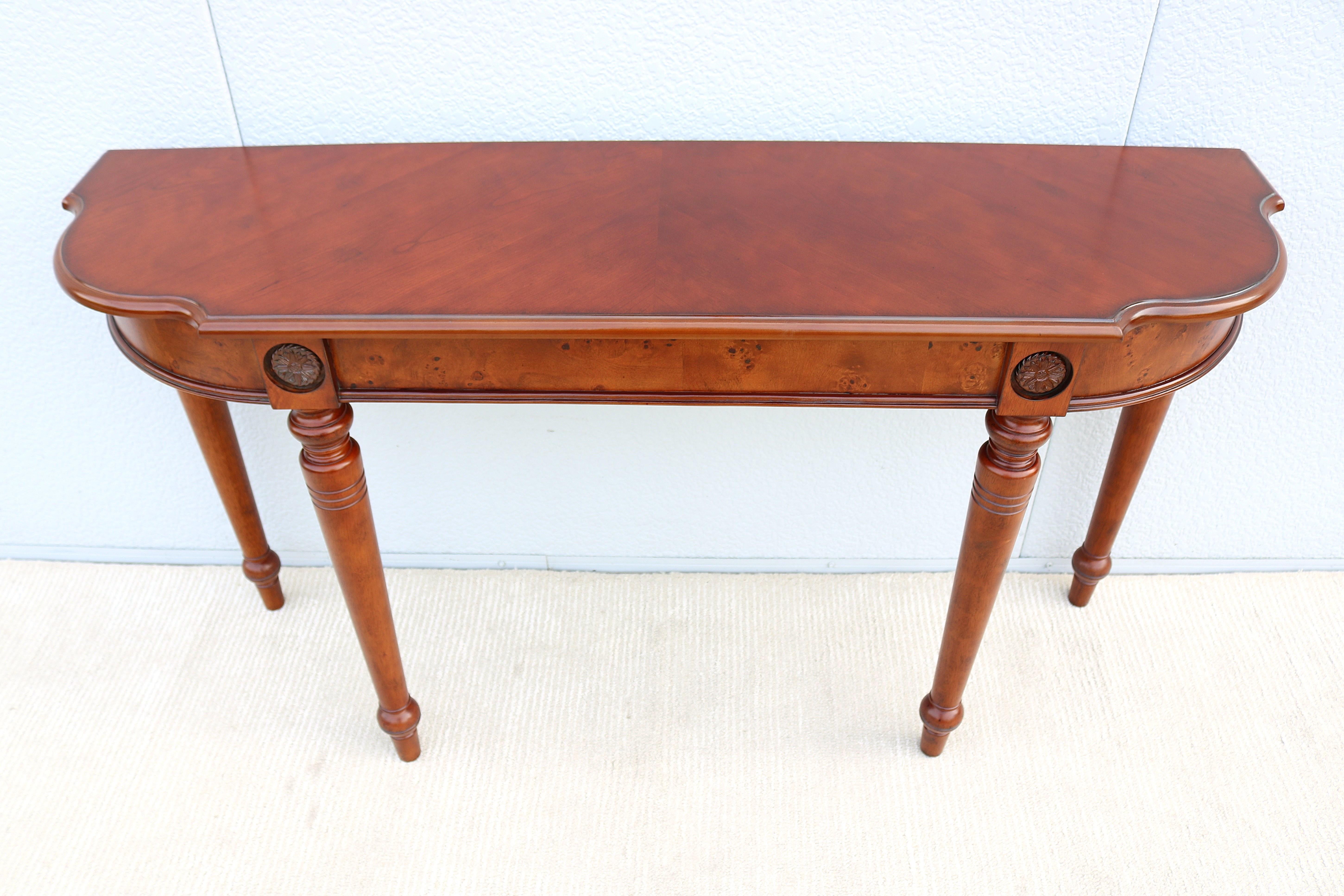 Unknown Traditional French Style Cherry and Burl Wood Console Sofa Table For Sale
