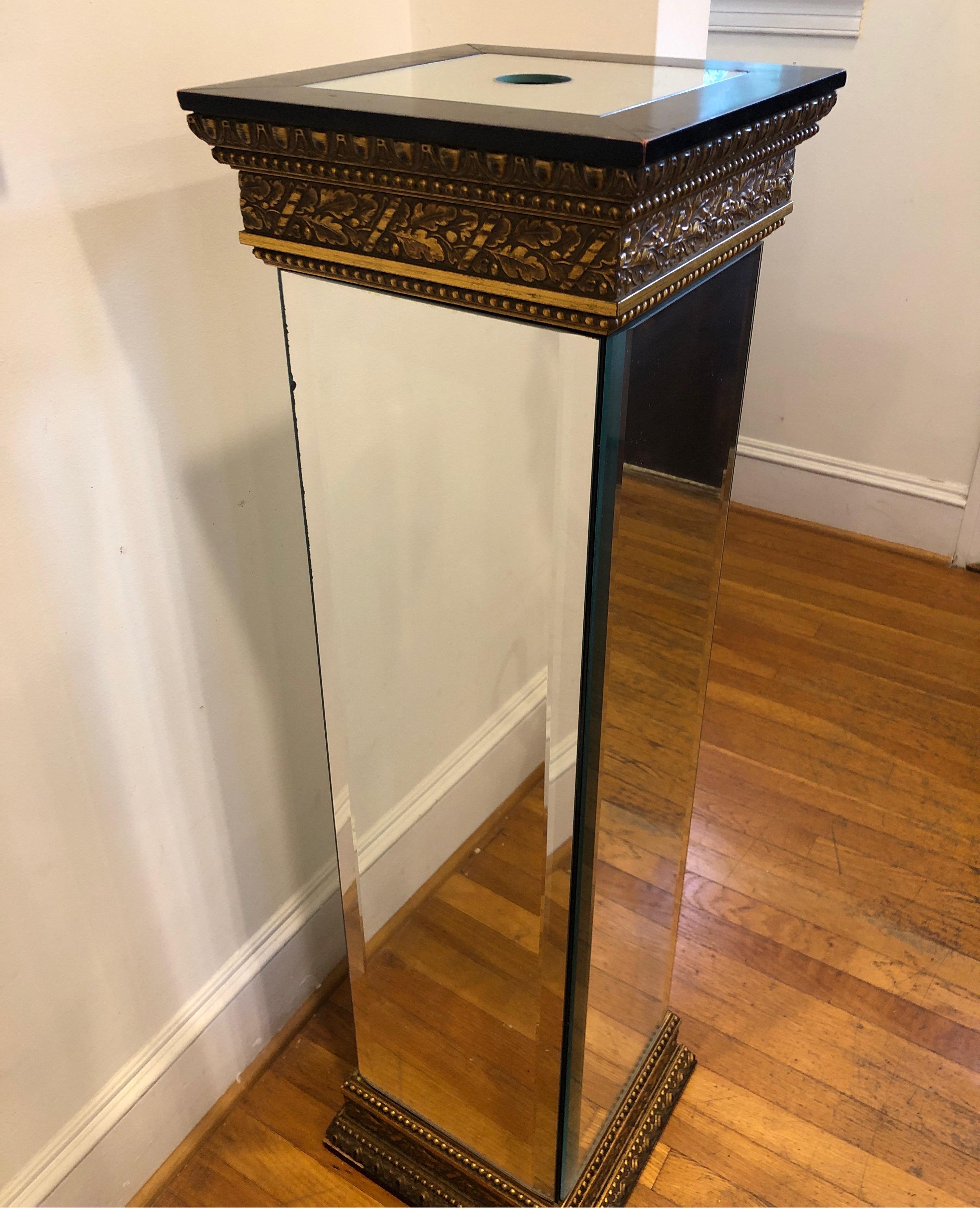 Gilt Traditional French Style Mirrored Pedestal Table For Sale
