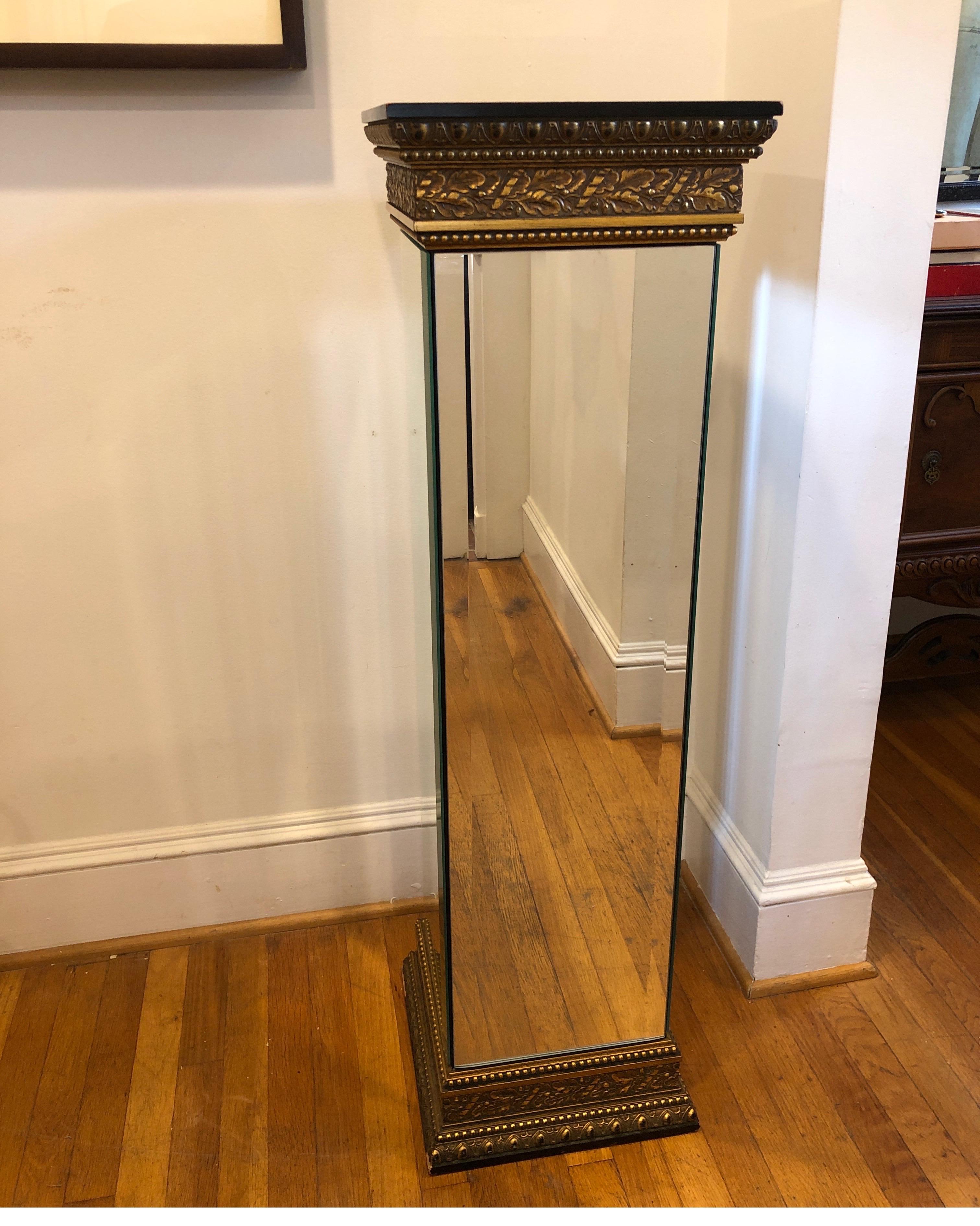 20th Century Traditional French Style Mirrored Pedestal Table For Sale