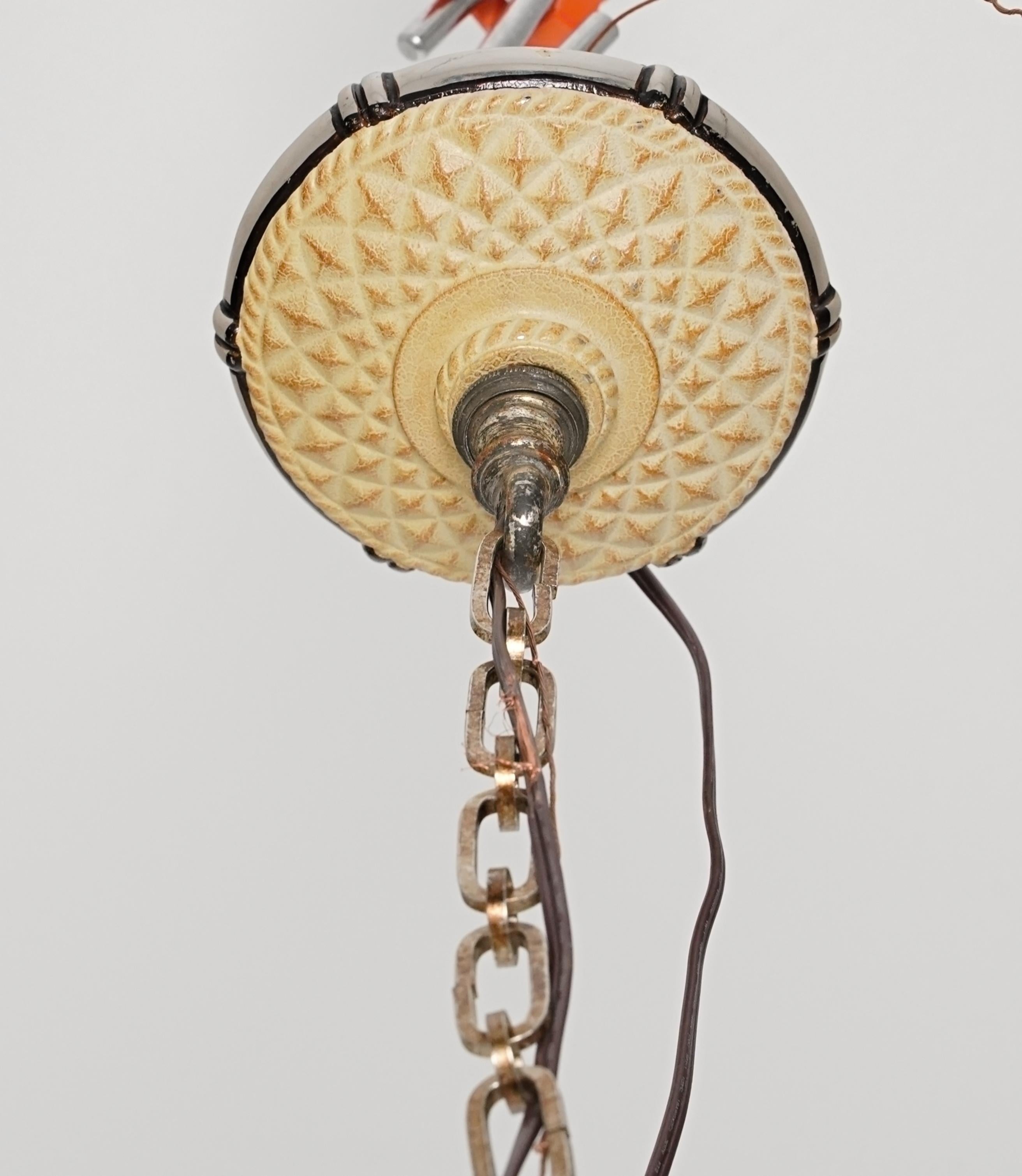 Lampe pendante traditionnelle en verre dépoli en vente 2