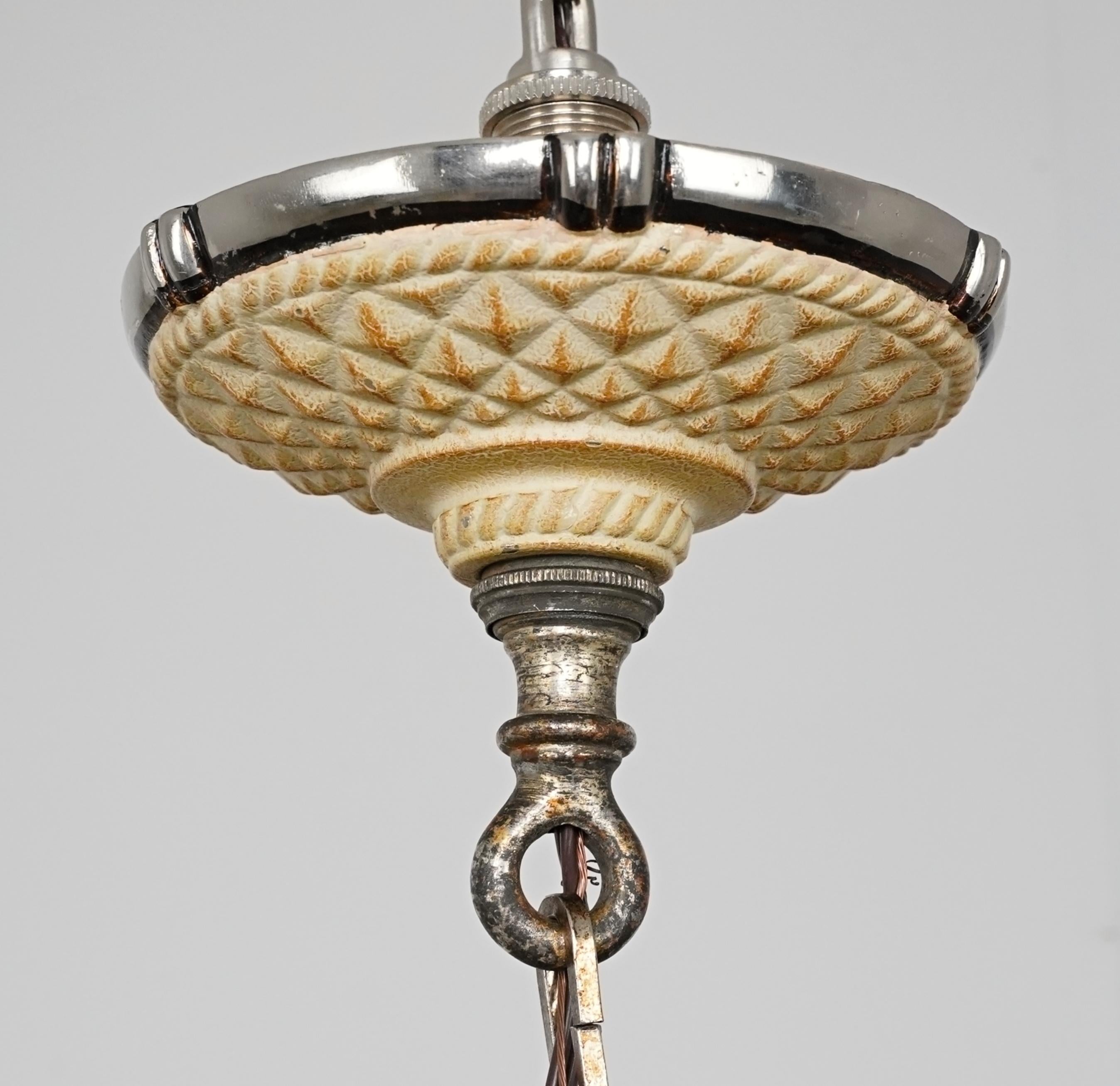 Lampe pendante traditionnelle en verre dépoli en vente 3