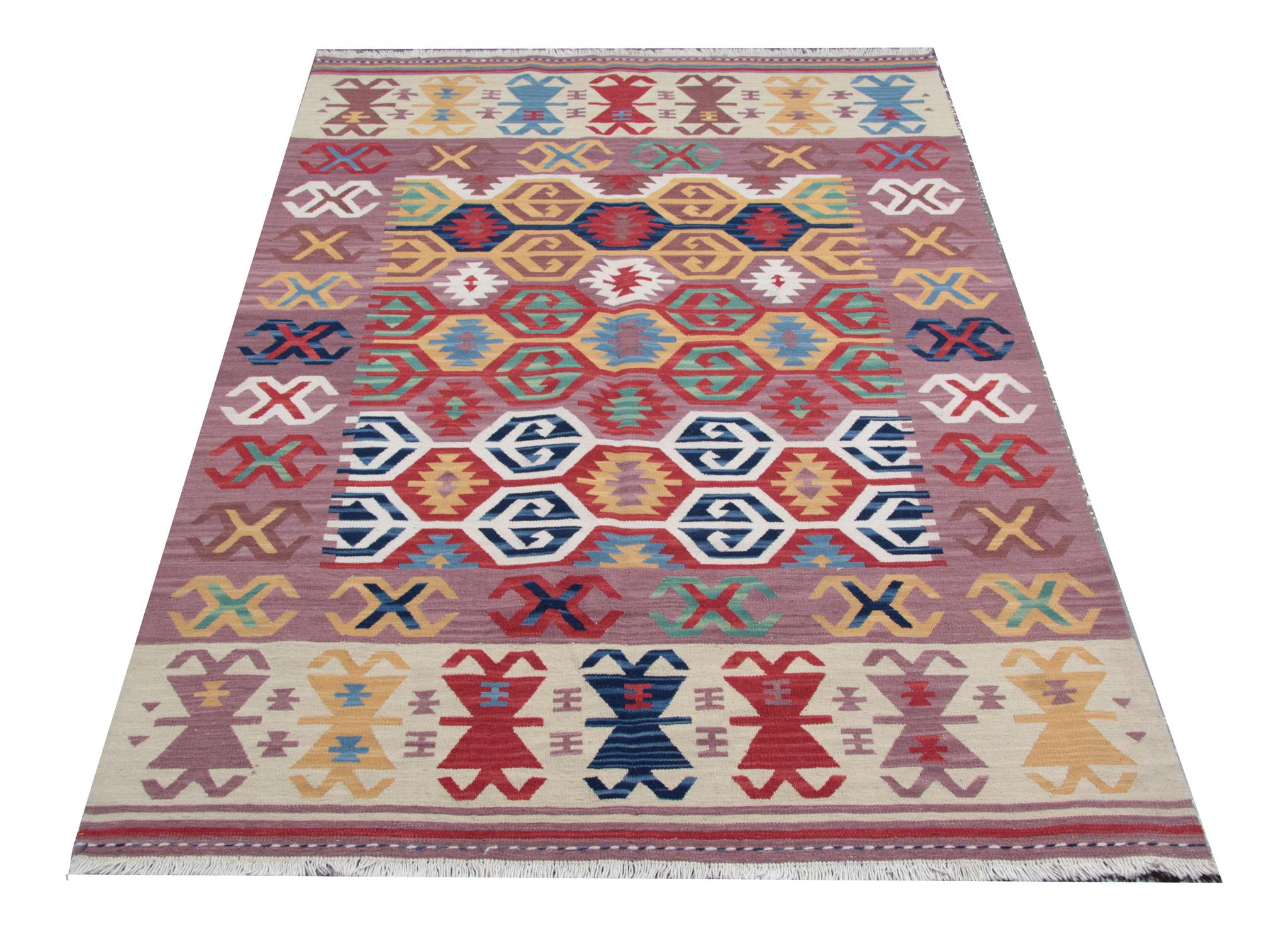 Traditional Geometric Kilim Rug, Handmade Carpet Purple Wool Area Rug In Excellent Condition In Hampshire, GB