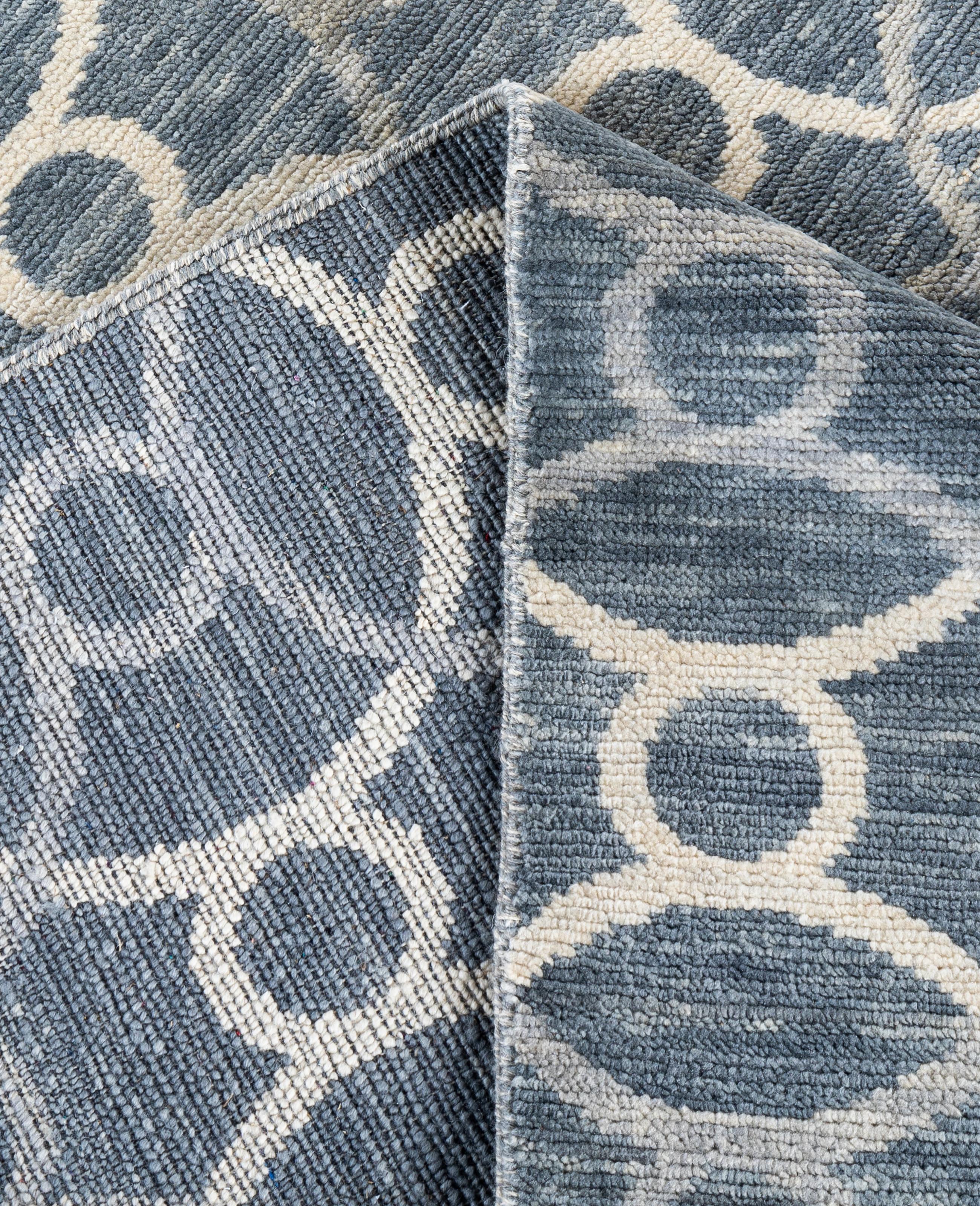 XXI secolo e contemporaneo Traditional Geometric Wool Hand Knotted Gray Area Rugs 9' 1