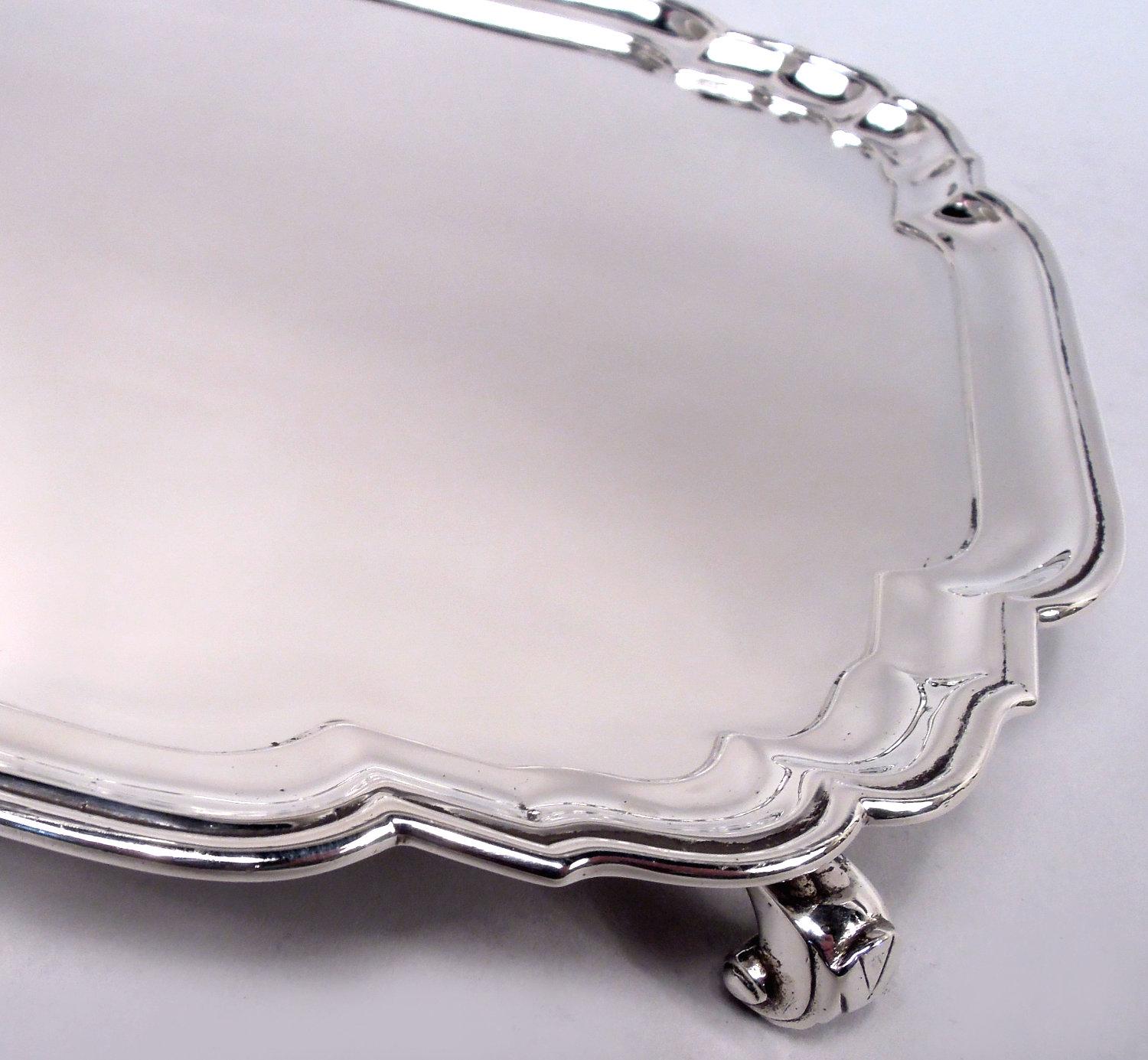 Bandeja de plata de ley georgiana tradicional con cartela cuadrada Georgiano en venta