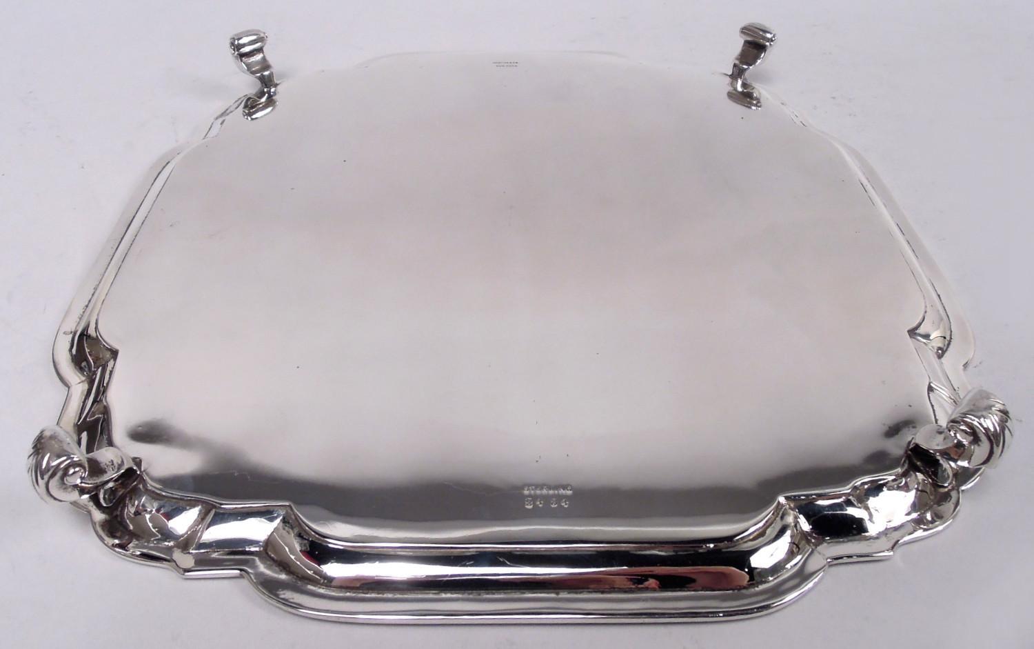 Bandeja de plata de ley georgiana tradicional con cartela cuadrada en Bueno estado para la venta en New York, NY