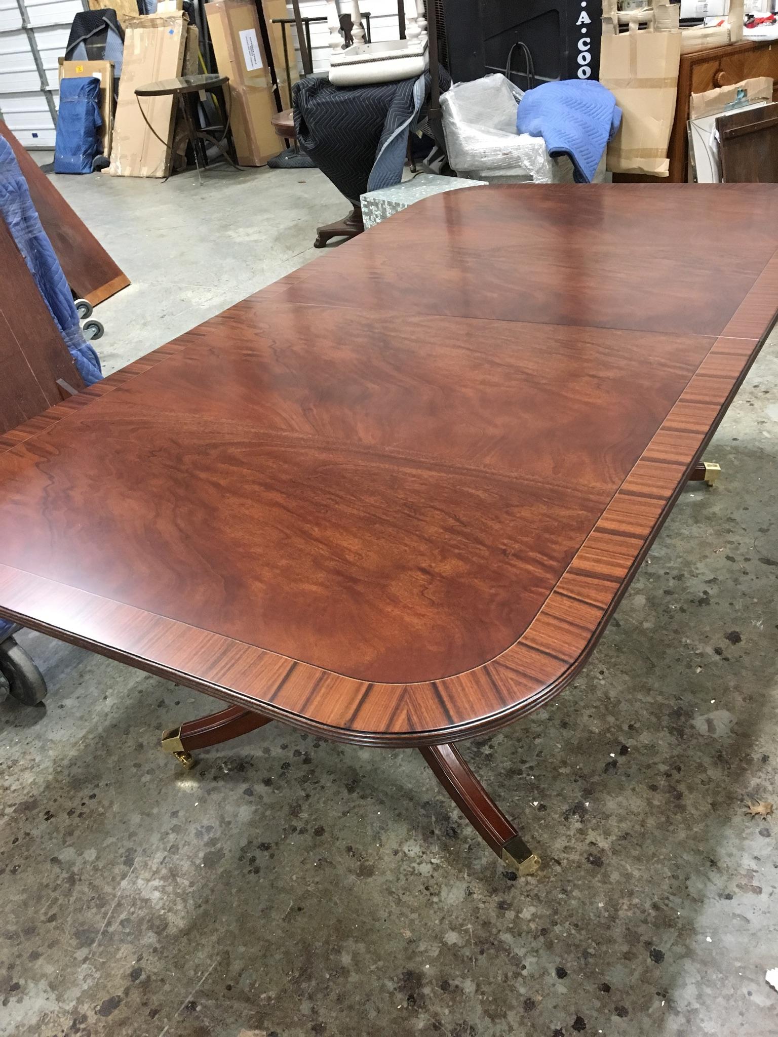 Regency Traditional Georgian Style Mahogany Dining Table by Leighton Hall For Sale