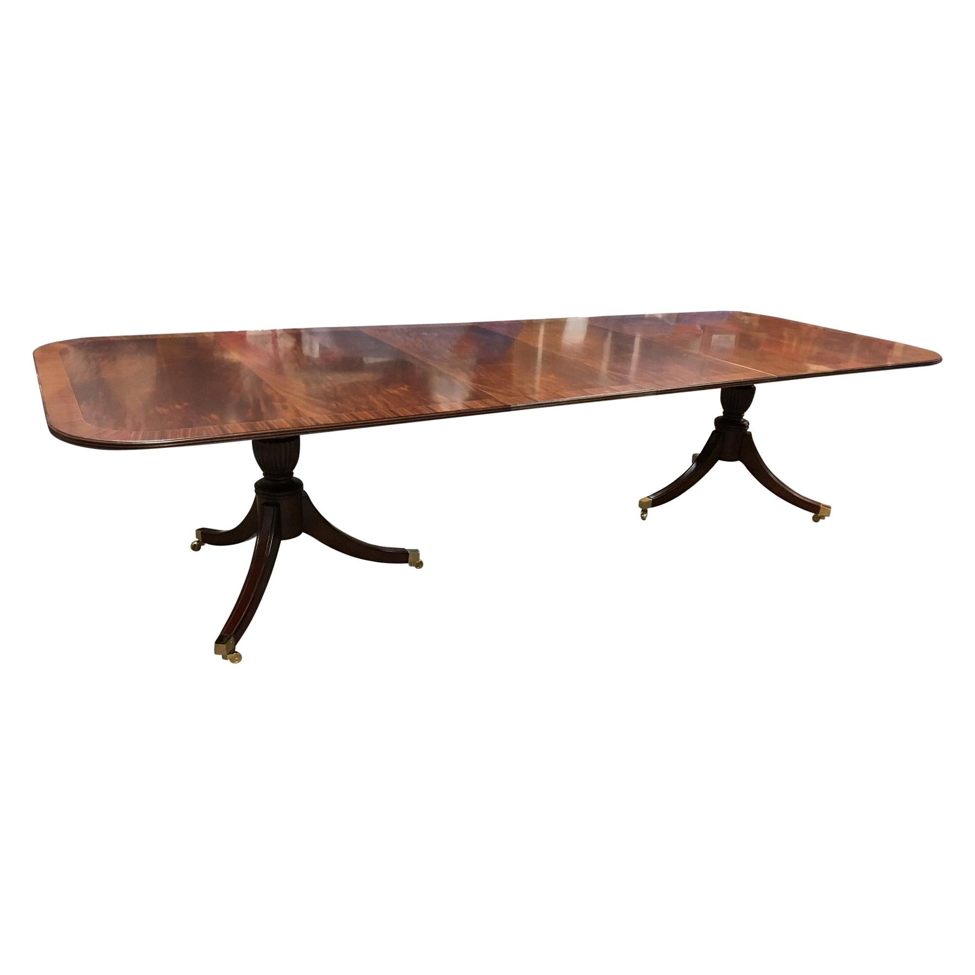 Traditional Georgian Style Mahogany Dining Table by Leighton Hall For Sale