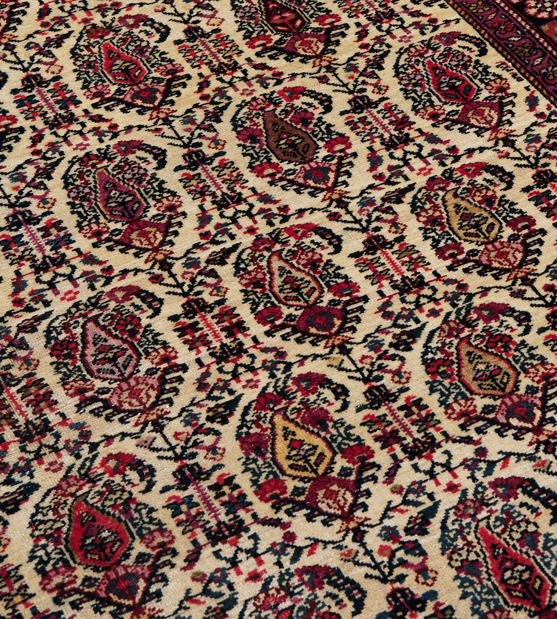 Traditional Hand Knotted Persian Fereghan Wool Runner For Sale 1