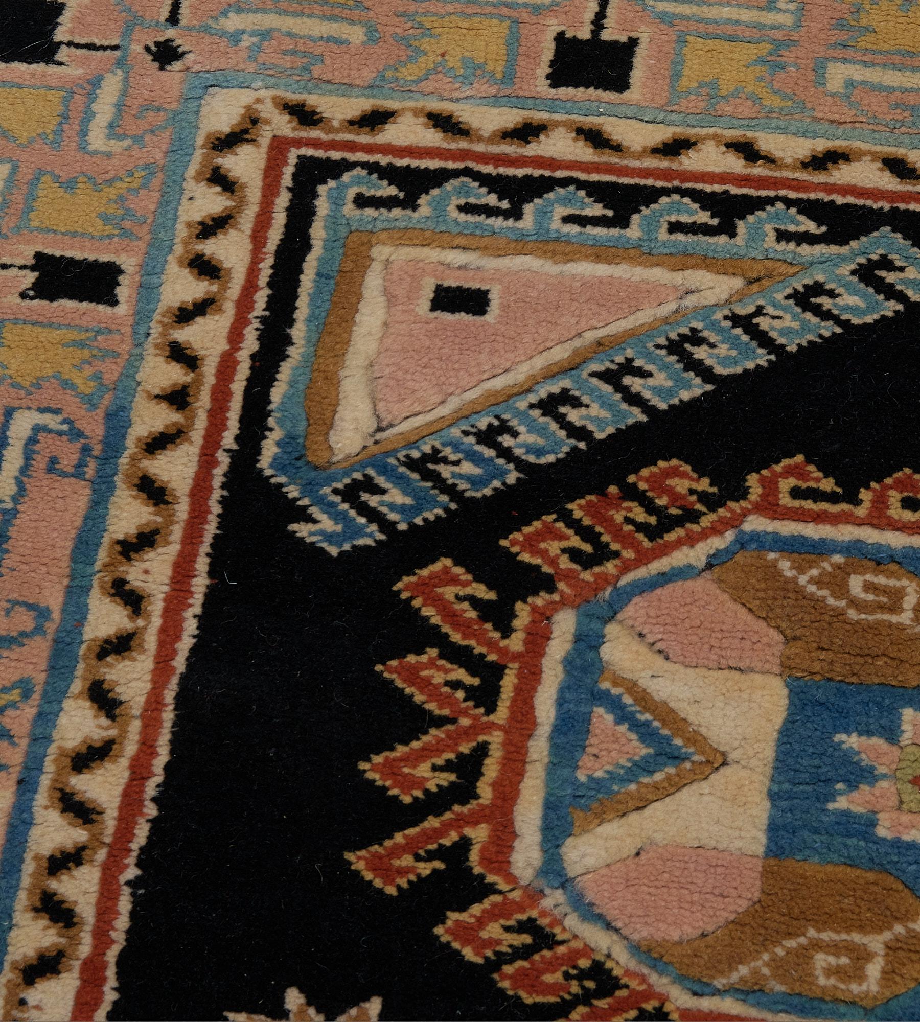 20th Century Traditional Hand-Knotted Wool Turkish Rug For Sale