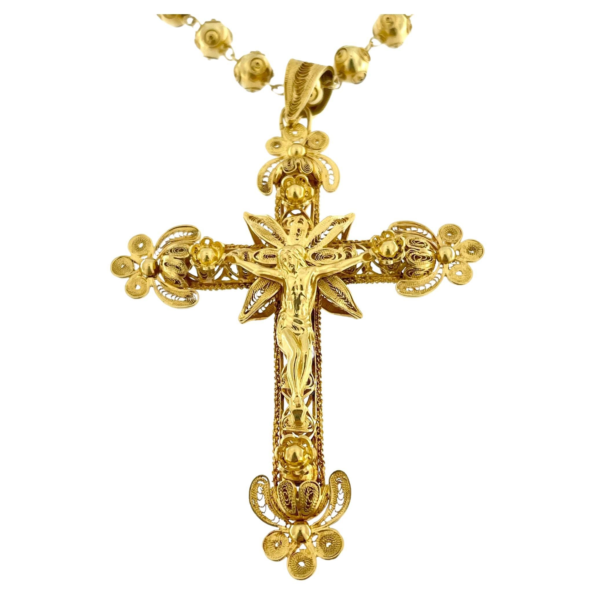 Traditional Hand-Made Portuguese Crucifix with Chain 19 karat Yellow Gold For Sale