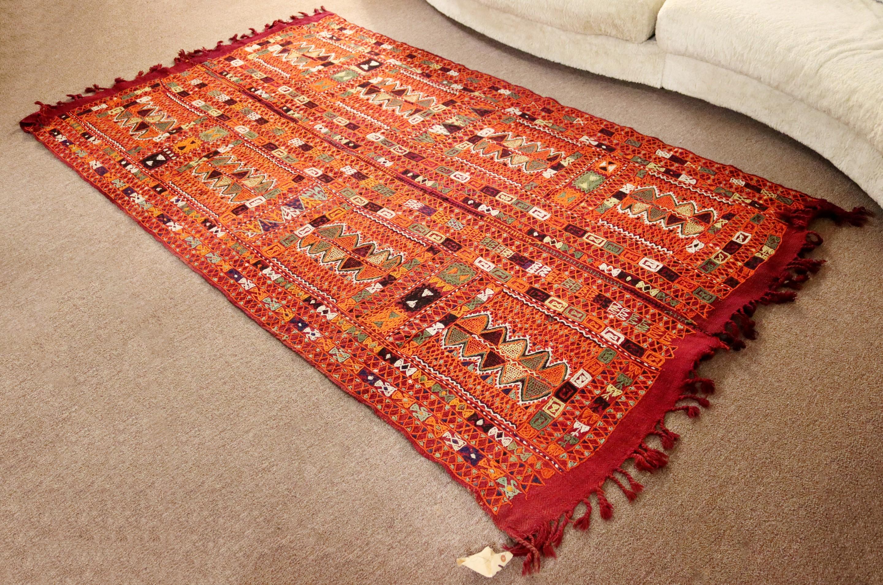 For your consideration is a stellar, Samawa style, rectangular area rug or carpet, made in Iraq. In excellent condition. The dimensions are 102