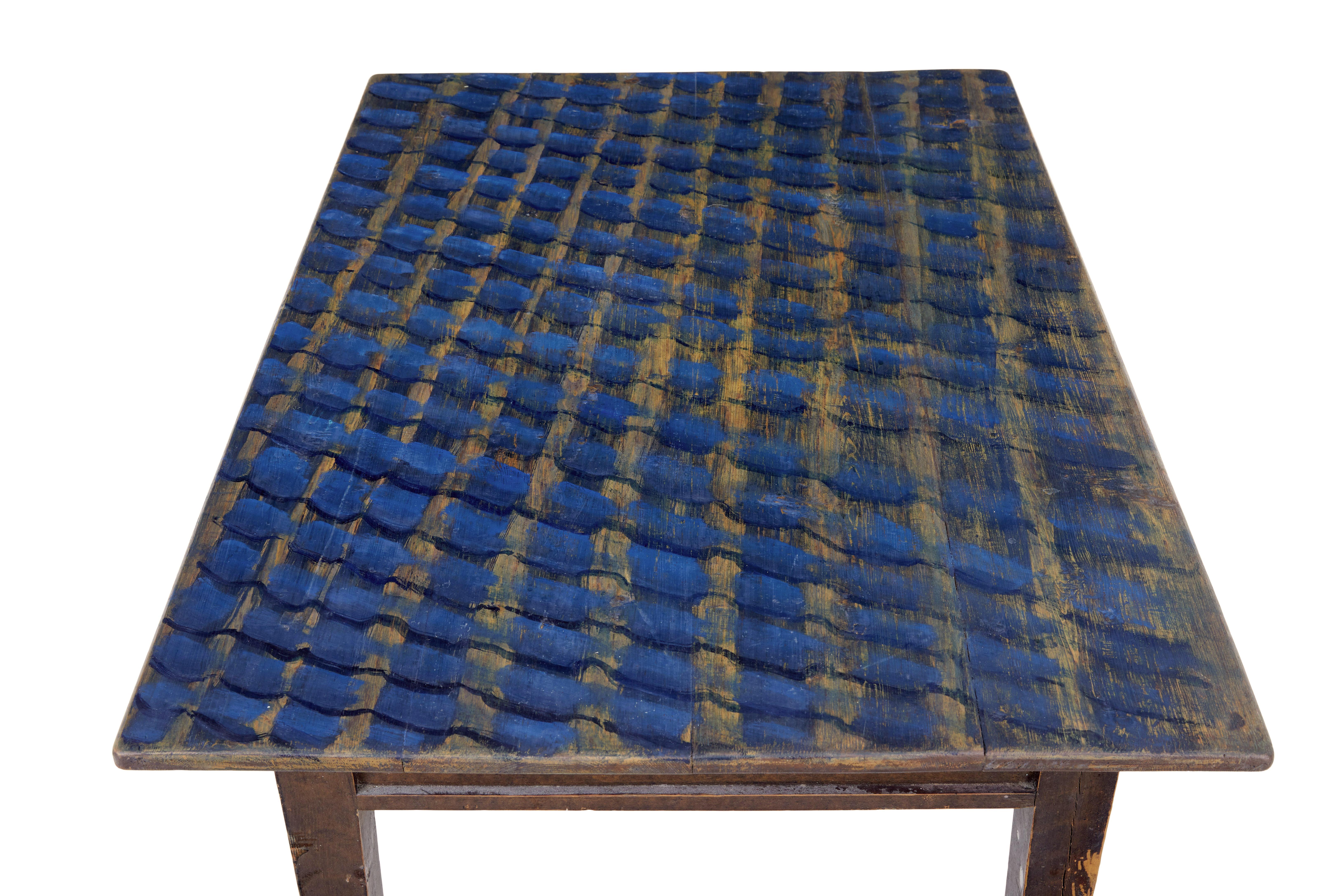 19th Century Traditional hand painted Swedish 19th century pine side table For Sale