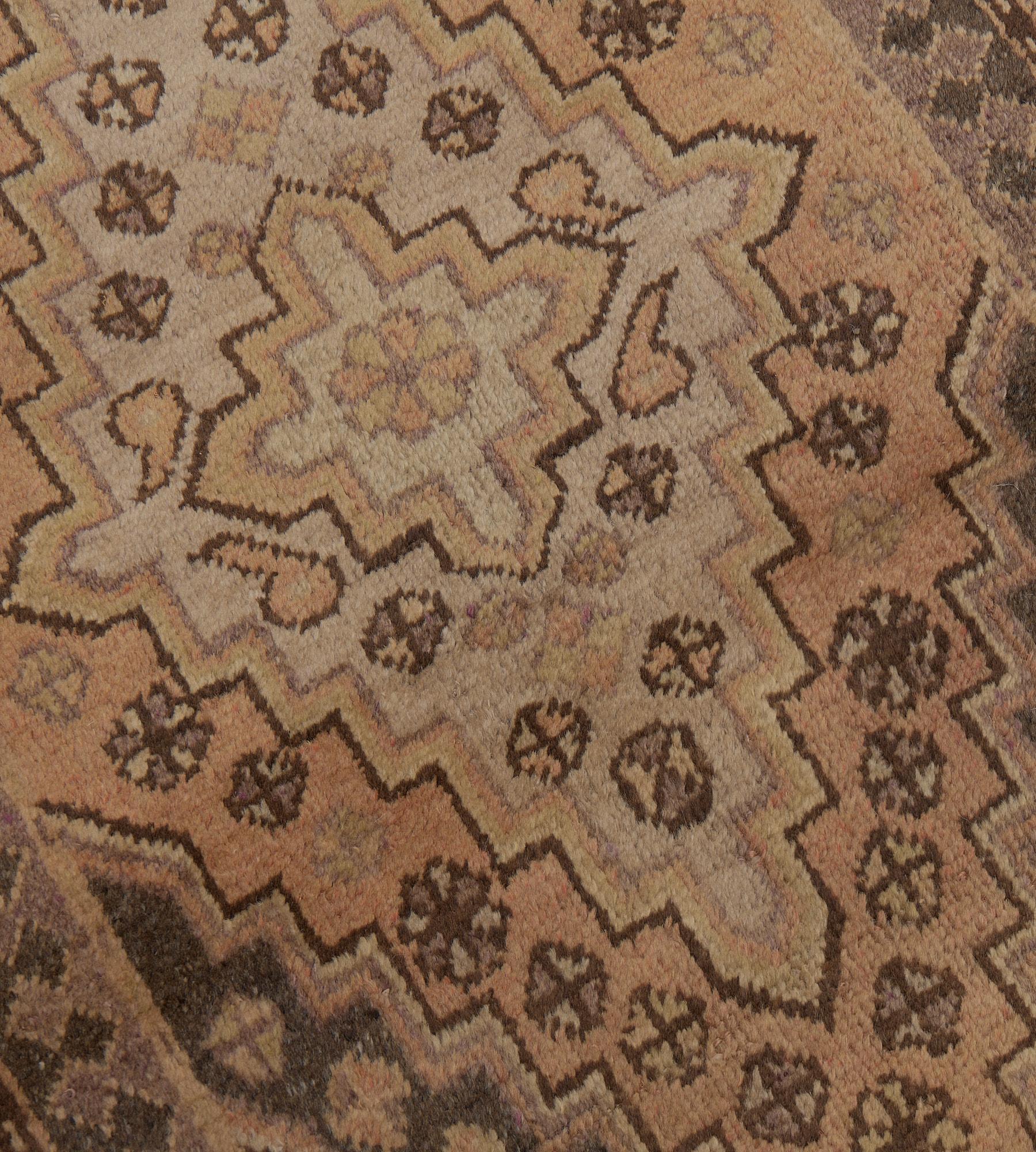 Traditional Hand-Woven Antique Stepped-Lozenge Wool Khotan Runner In Good Condition For Sale In West Hollywood, CA
