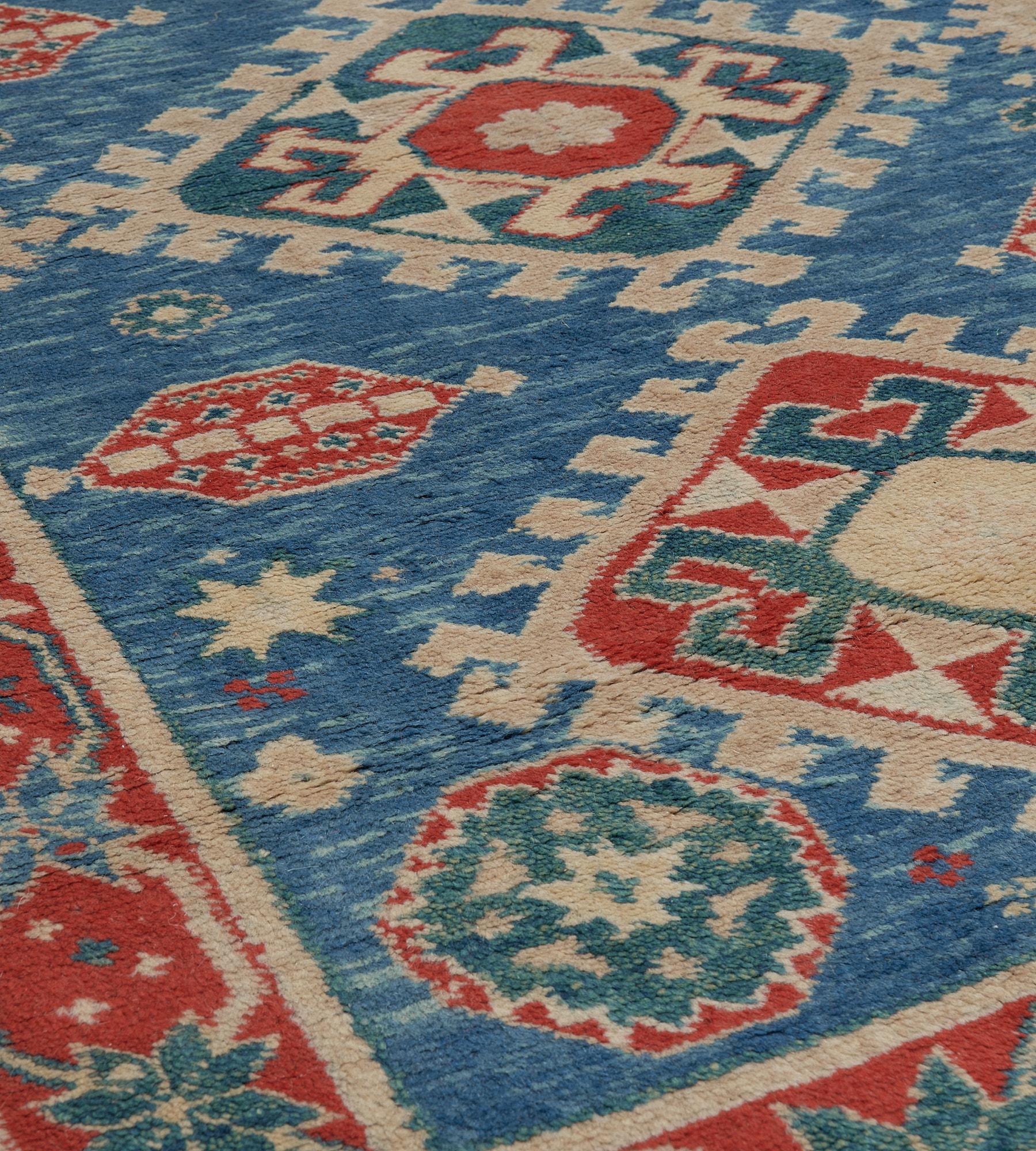 Hand-Knotted Traditional Hand-Woven Floral Wool Turkish Rug For Sale