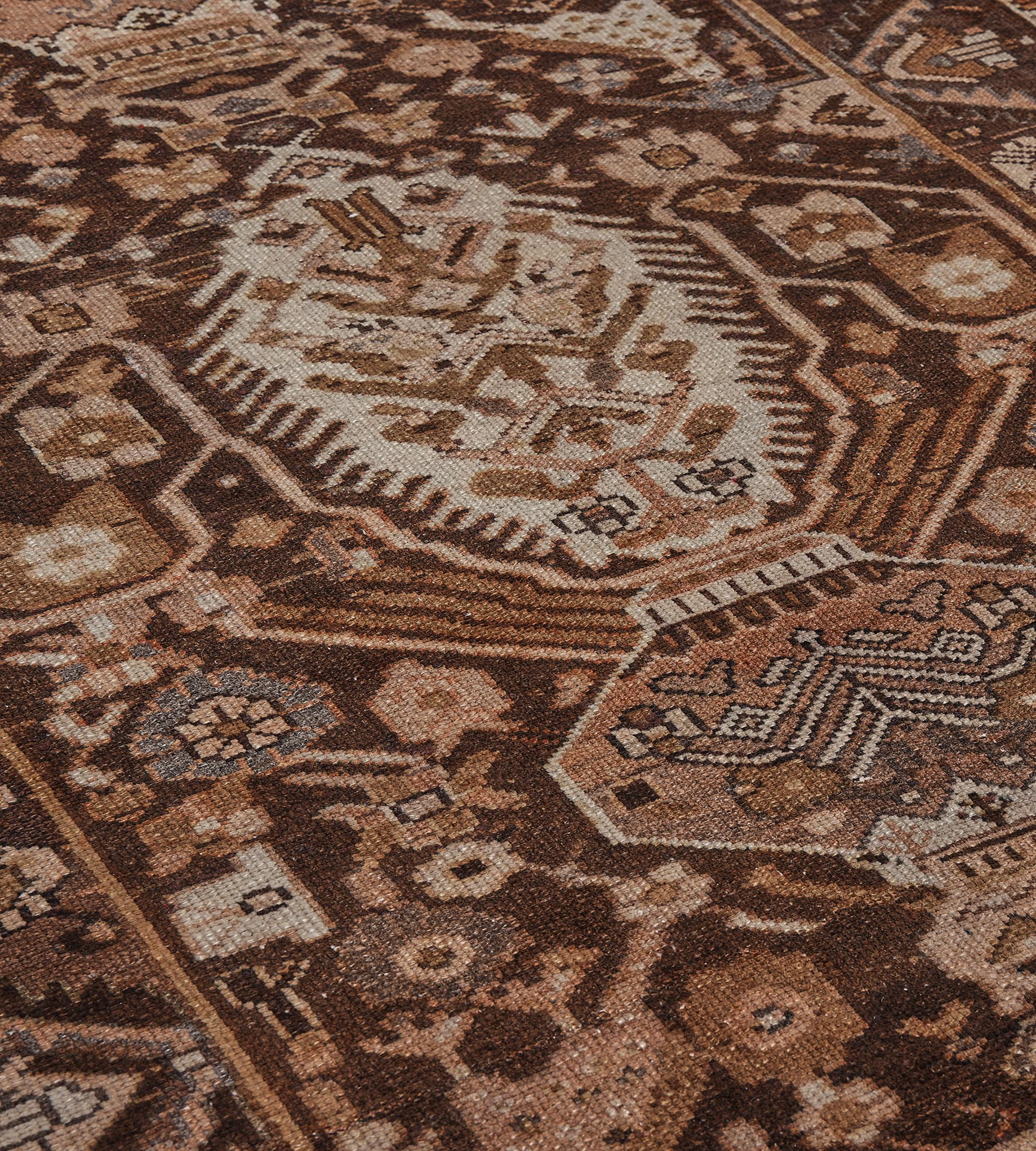 Traditioneller handgewebter Läufer aus Wolle Brown Floral Persian Bakhtiari (Persisch) im Angebot