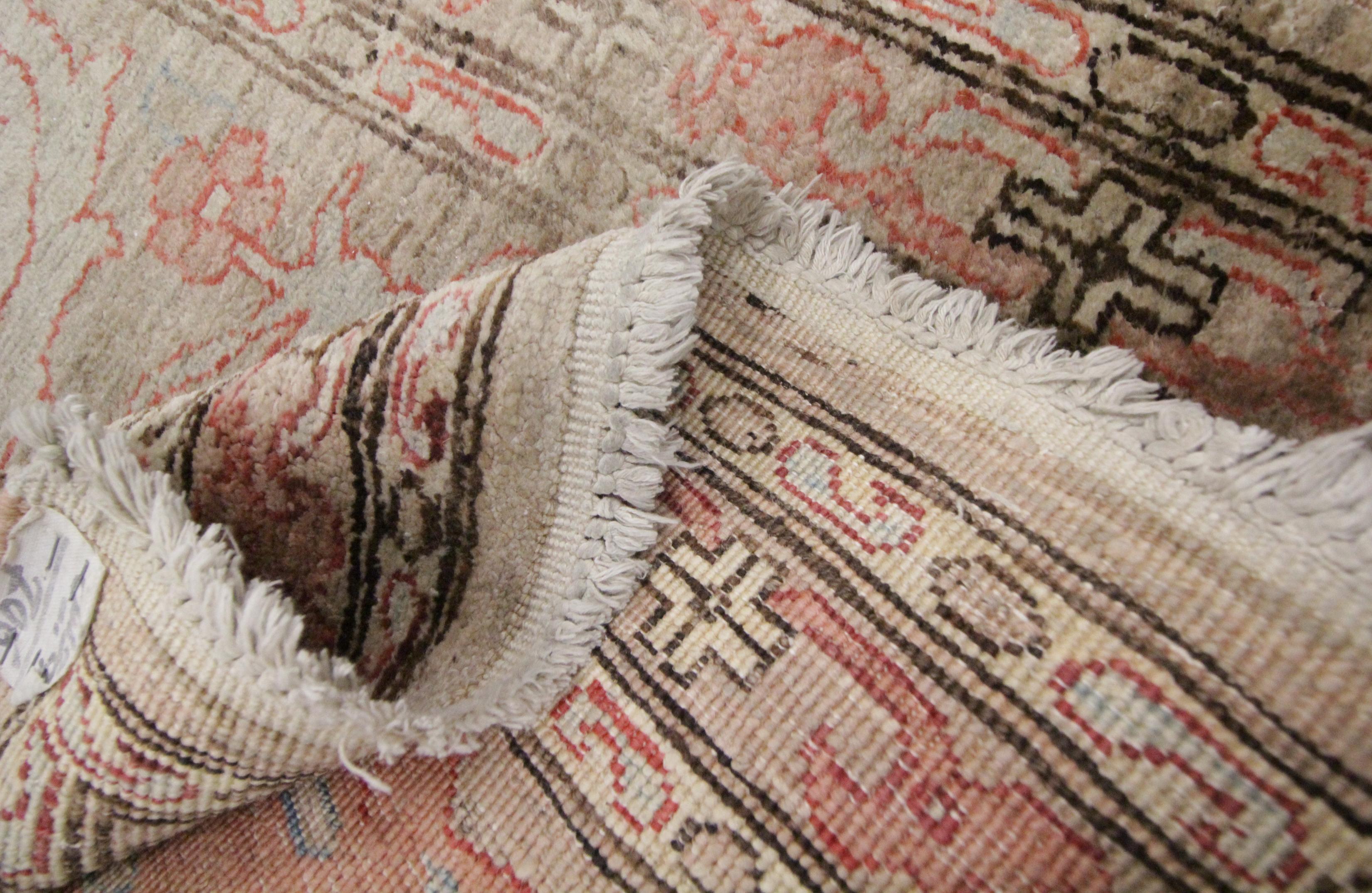 Mid-20th Century Traditional Handmade Beige Wool Runner Rug Long Oriental Floral Carpet For Sale