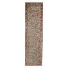 Tapis de couloir traditionnel en laine beige artisanal à motifs floraux orientaux