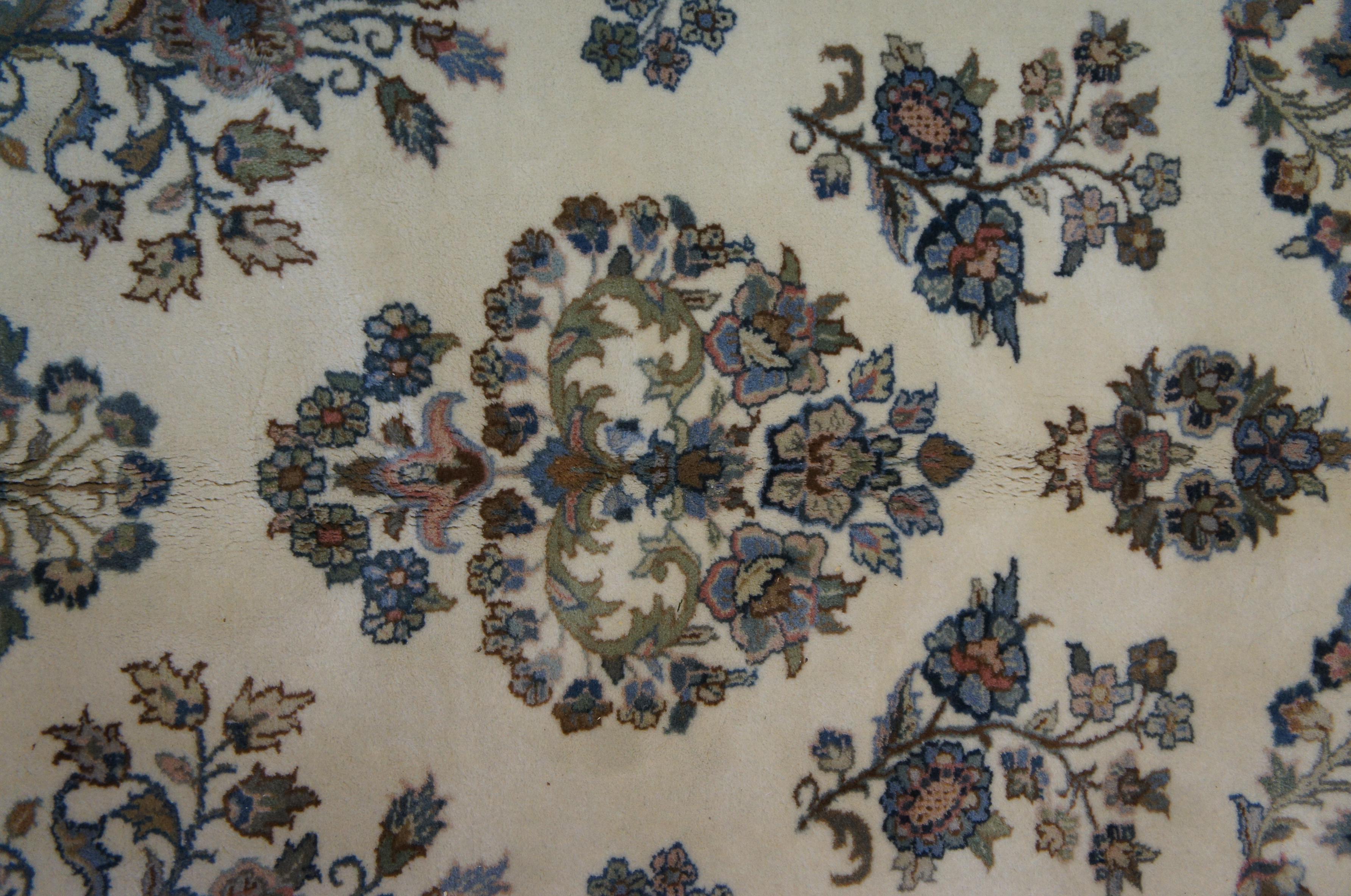 Traditional Handmade Royal Indo Oriental Floral All over Area Rug  For Sale 1